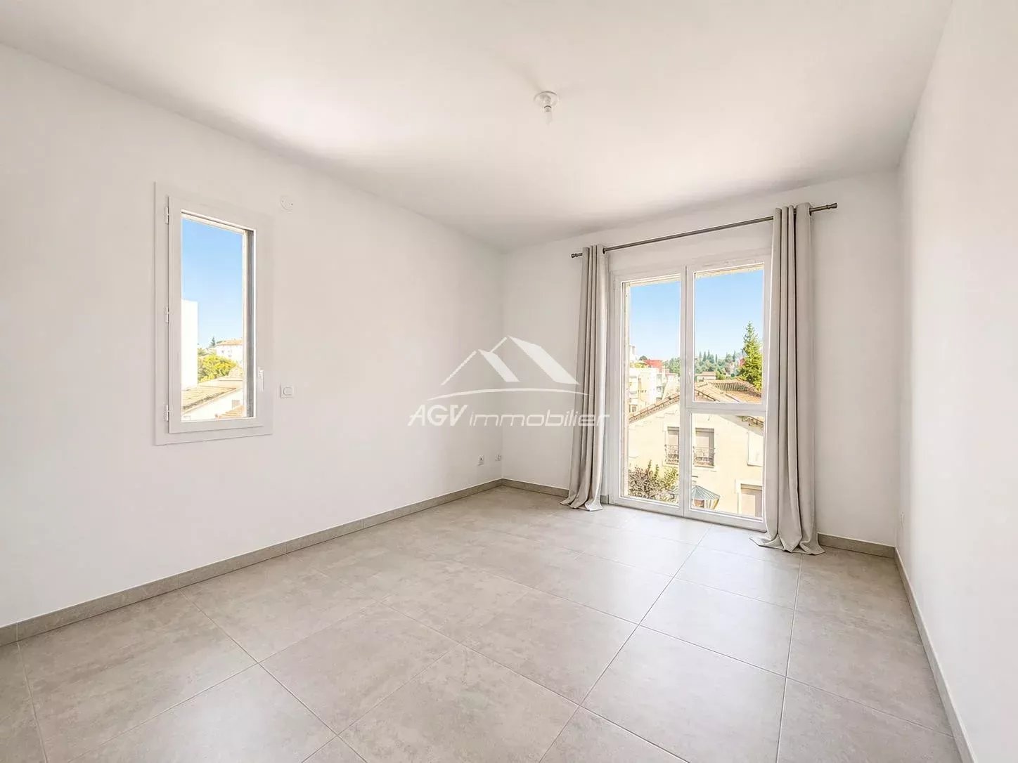Appartement - Résidence sécurisée - 4 chambres - Alès