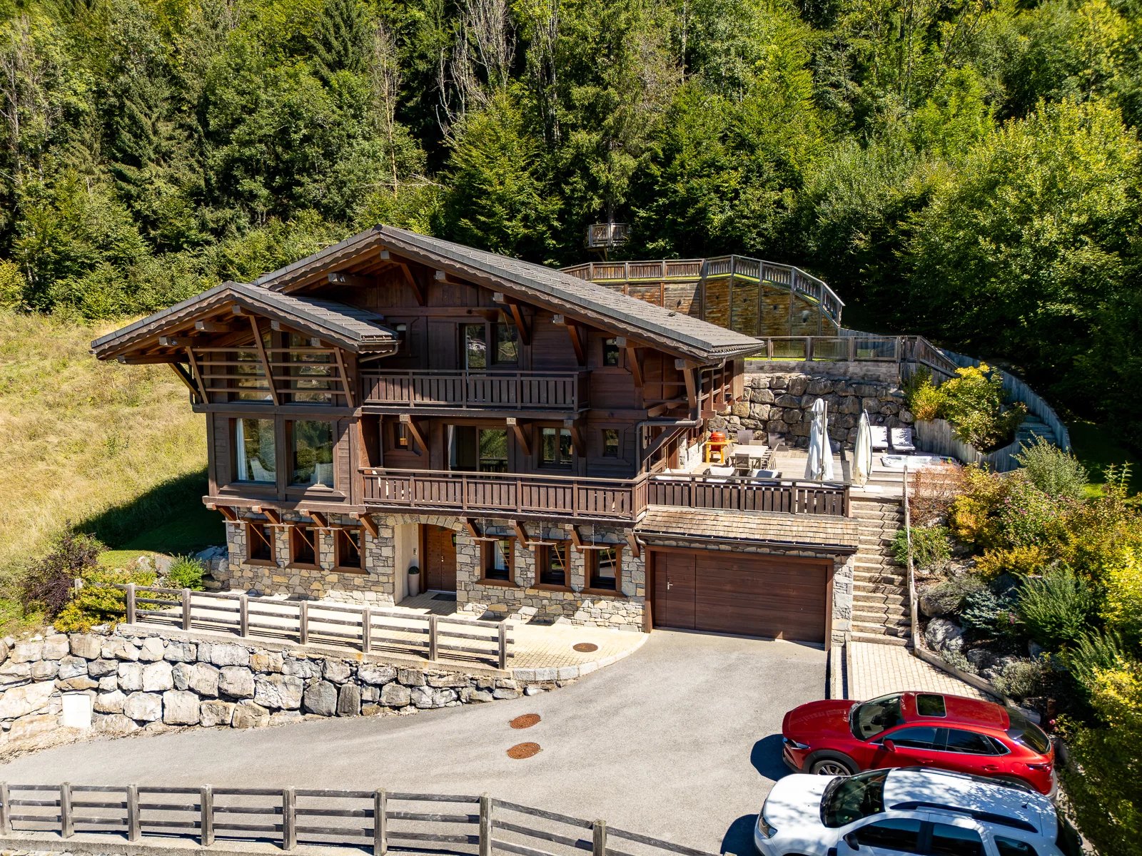 Photo of MONTRIOND - Exceptional 5-bedroom chalet in Montriond with cinema room and large garden