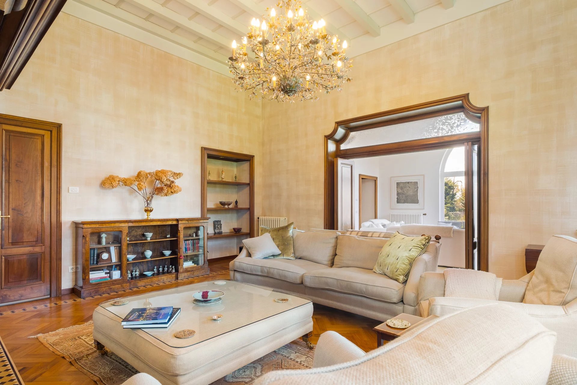 Villa panoramica d’epoca con parco privato e vista lago a Stresa