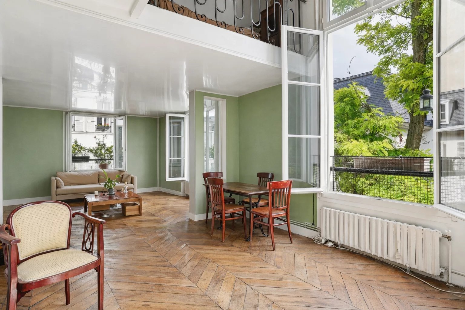 Avenue Gabriel - Duplex de charme
