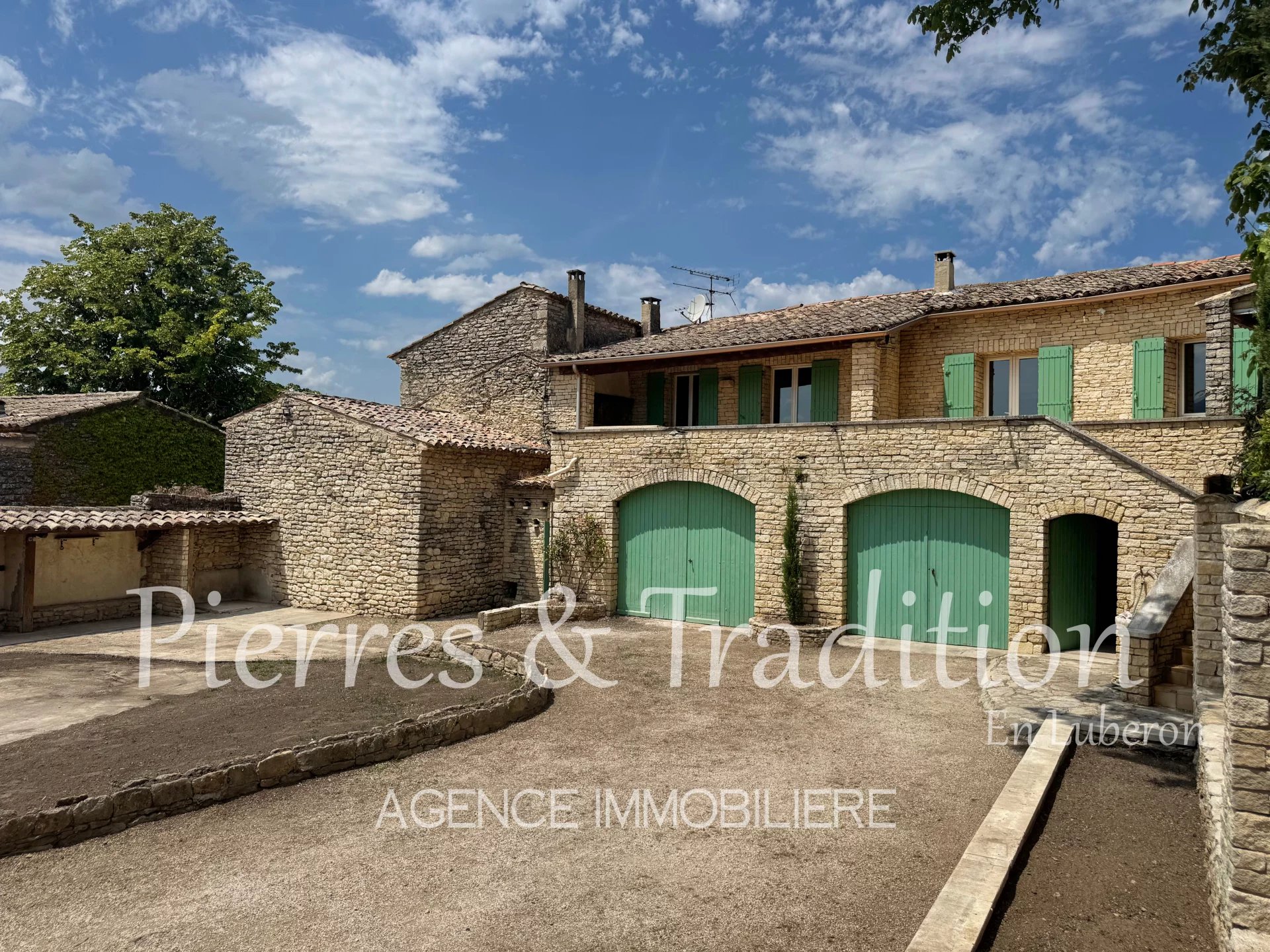 Agence immobilière de Pierres et Tradition en Luberon Apt