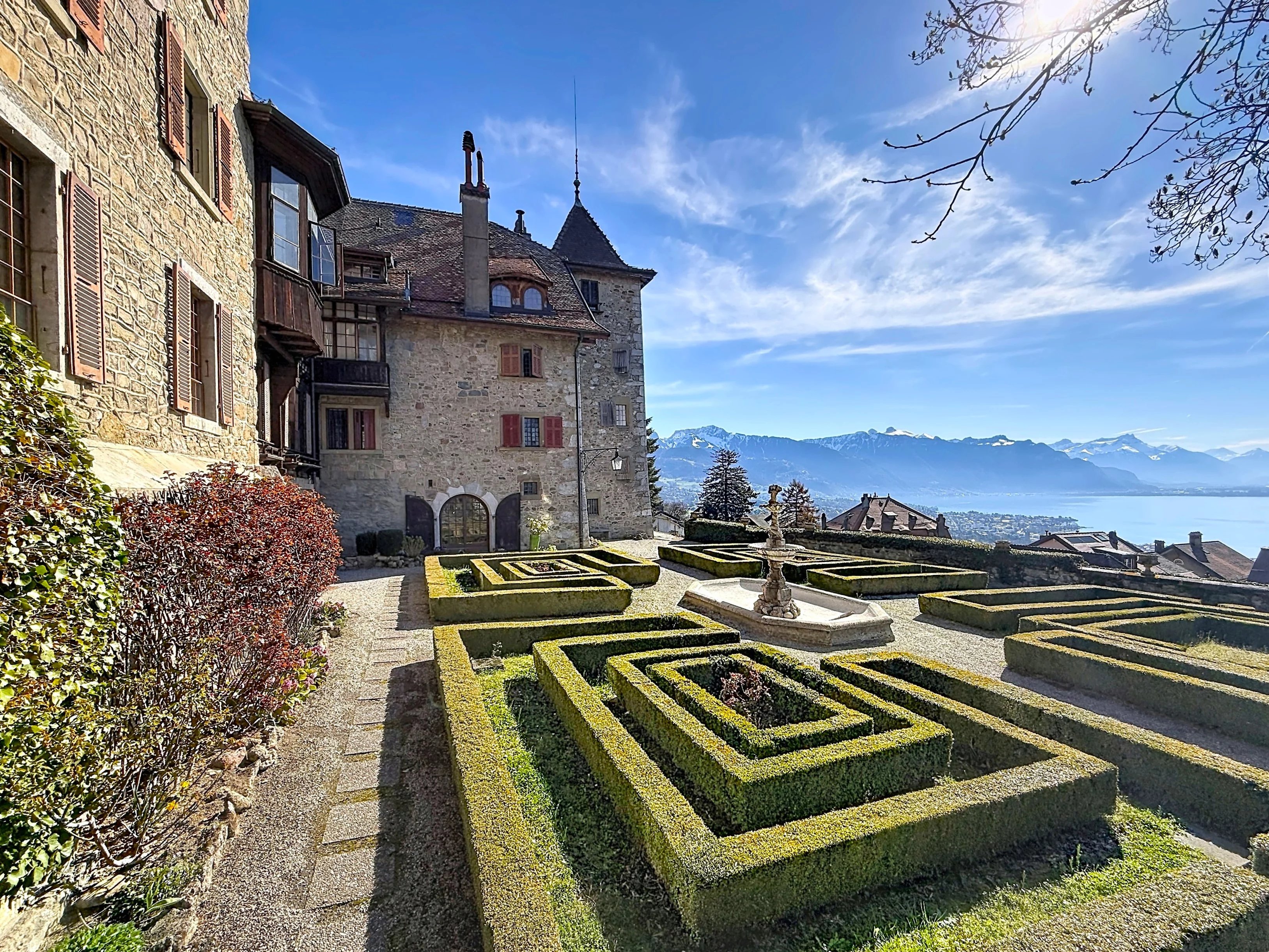 Rareté et caractère sur la Riviera !