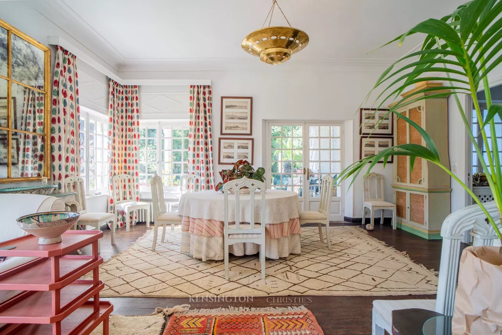 6 Bedroom Villa/Townhouse's Image 4