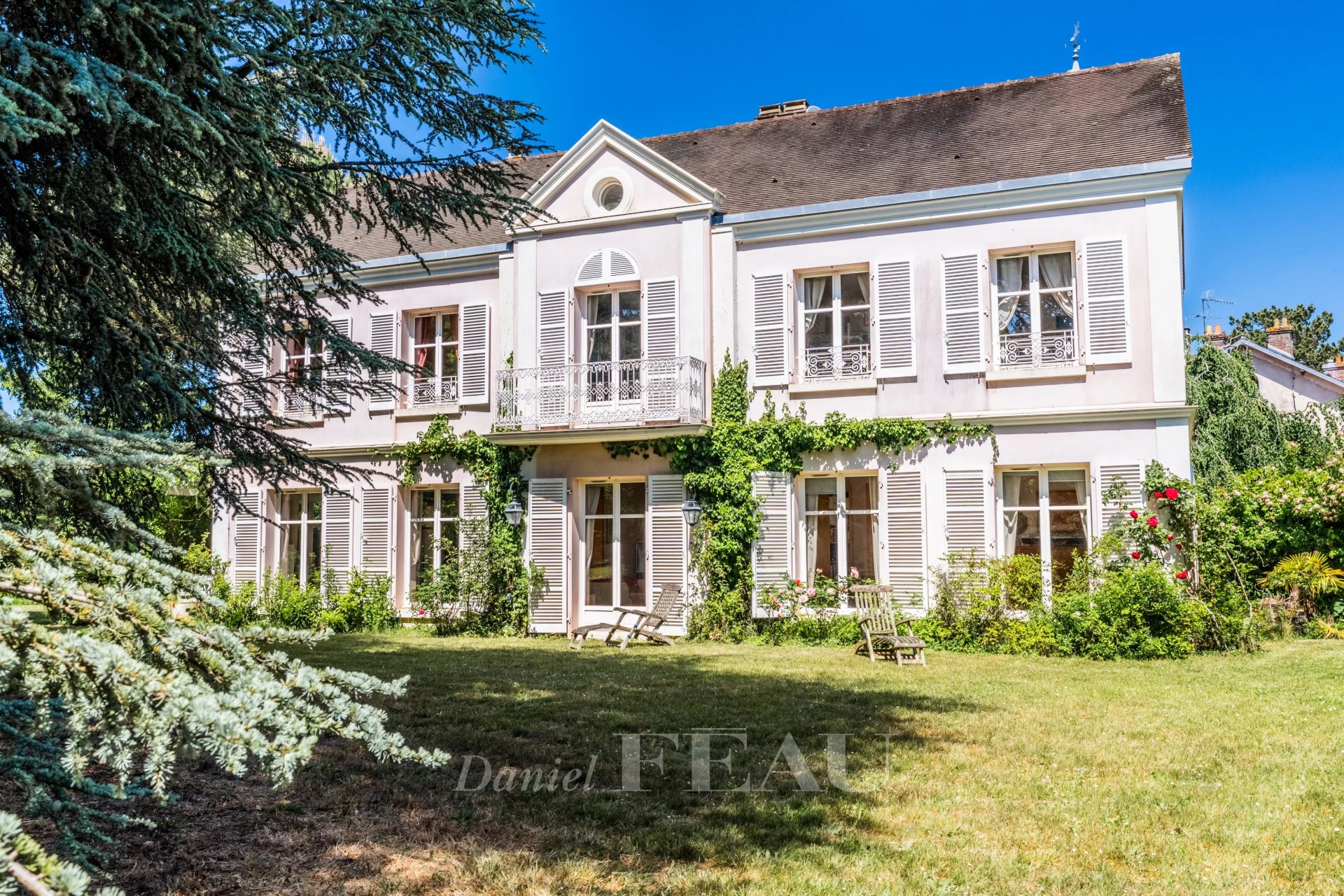 4 Bedroom Villa/Townhouse's Image 11