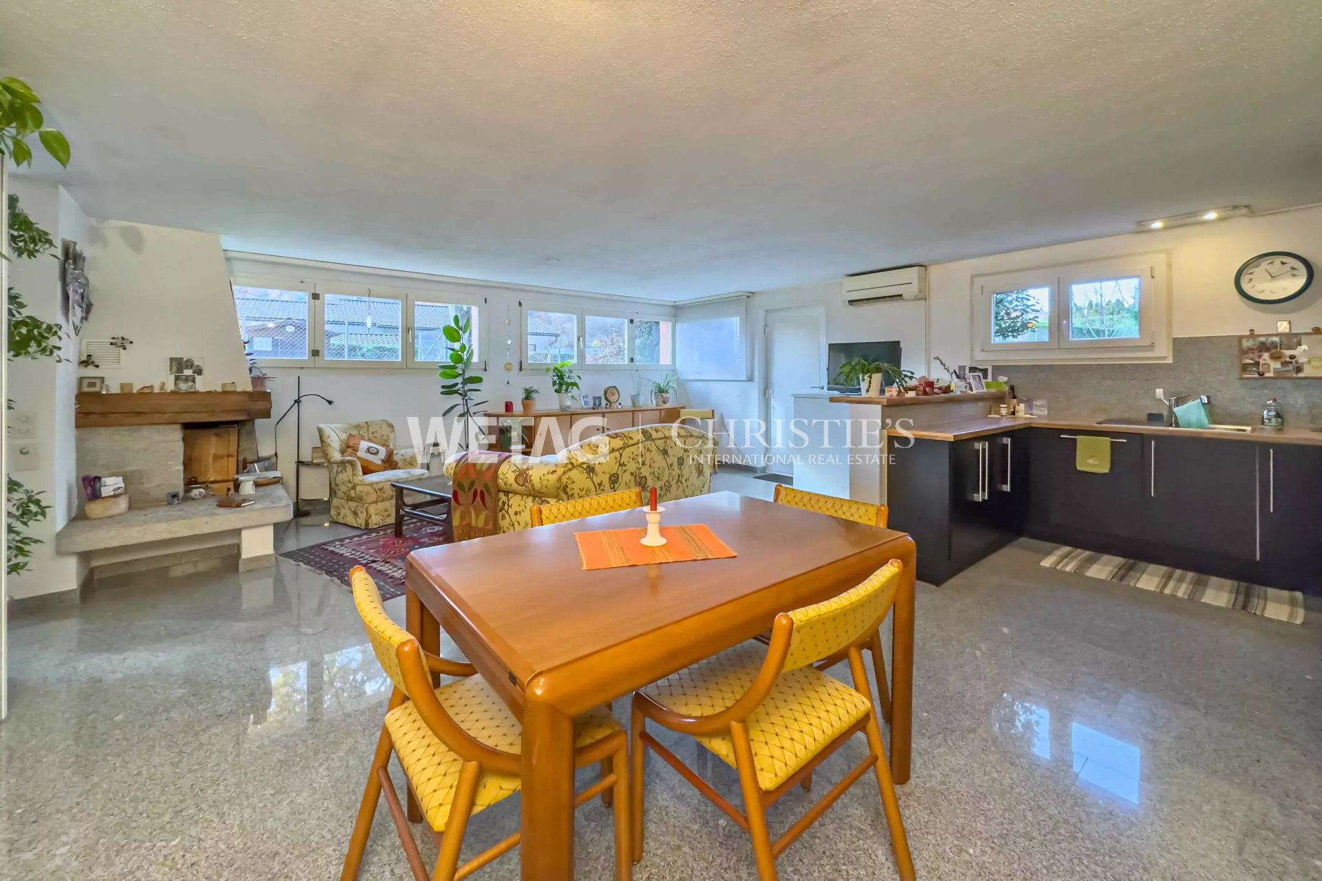 5 Bedroom Villa/Townhouse's Image 8