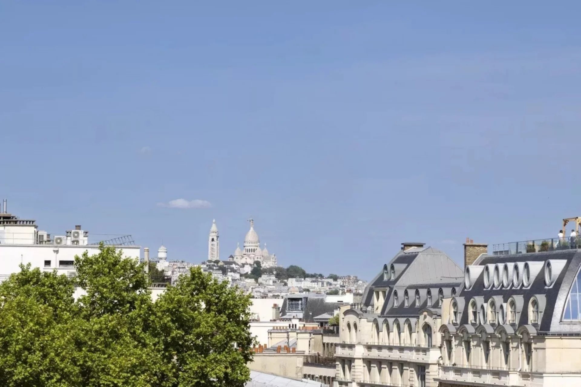 Sale Apartment Paris 17th