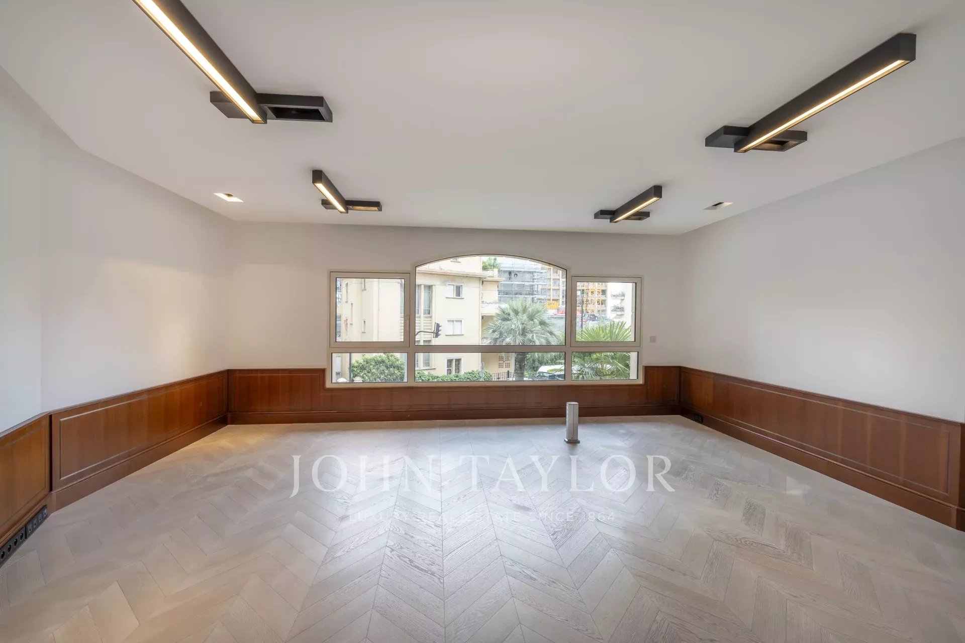 Vente Bureau Monaco La Rousse / Saint-Roman