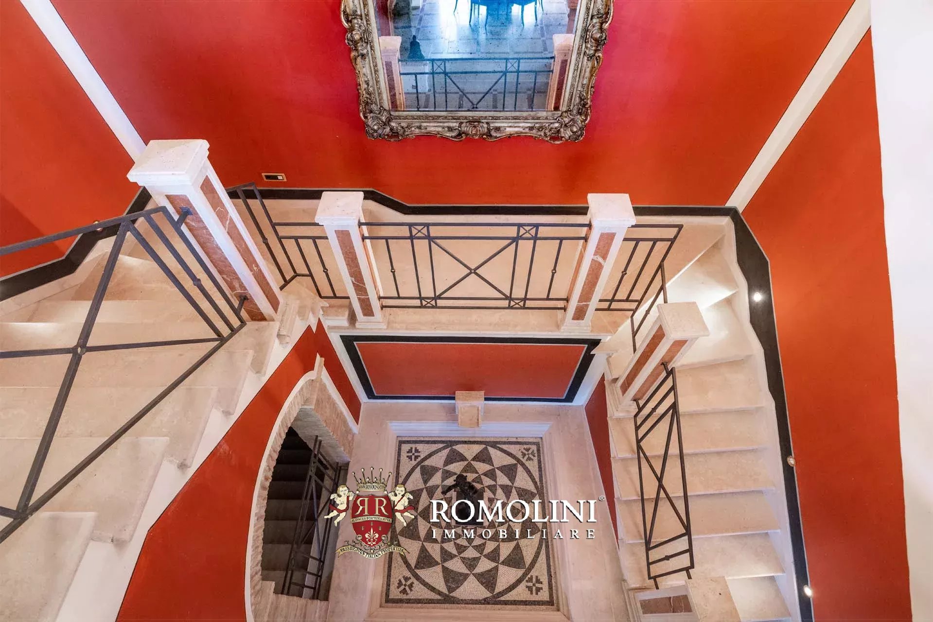 10 Bedroom Villa/Townhouse's Image 104