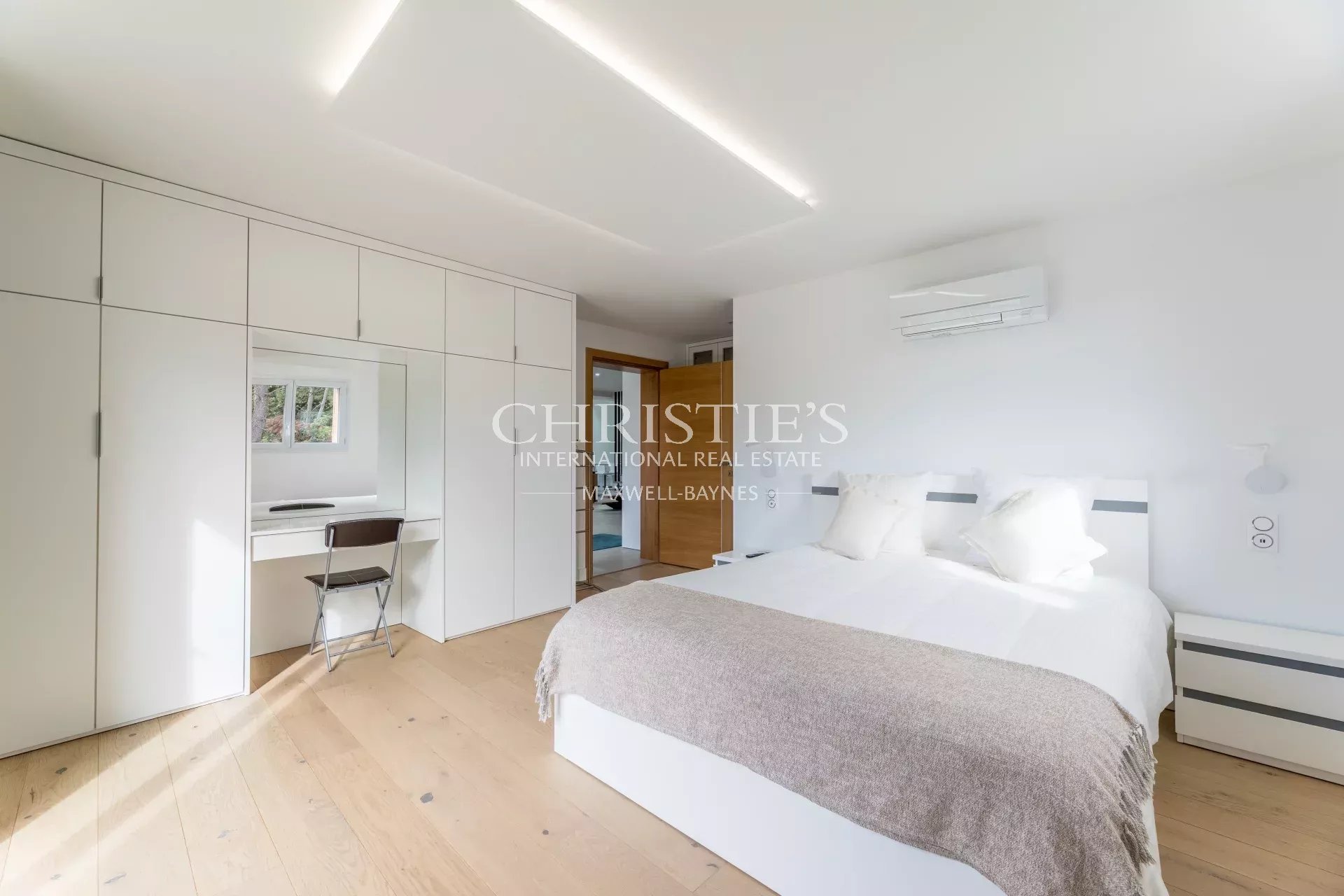 5 Bedroom Villa/Townhouse's Image 10