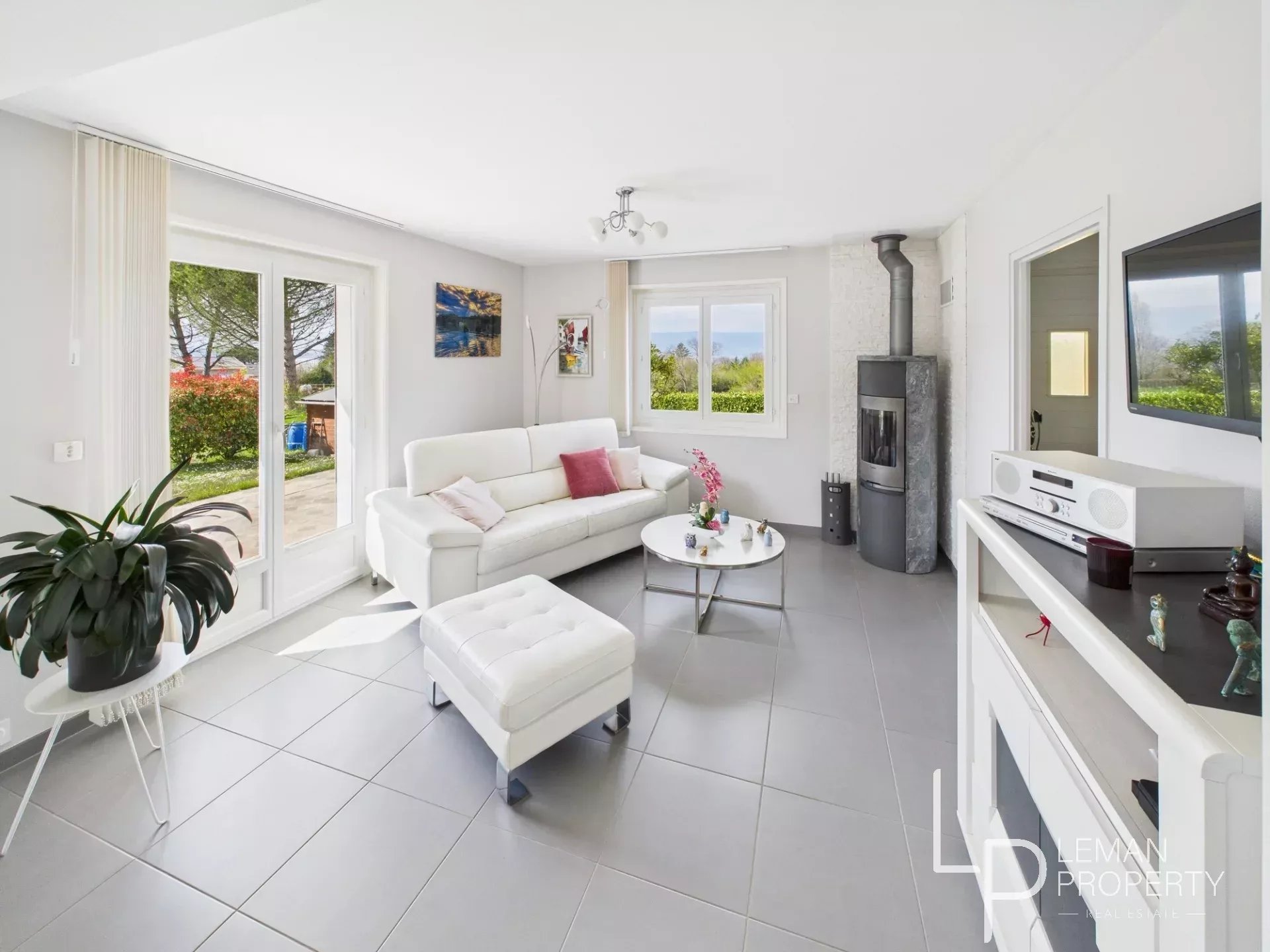 maison de 110 m2 comprenant 5 pièces