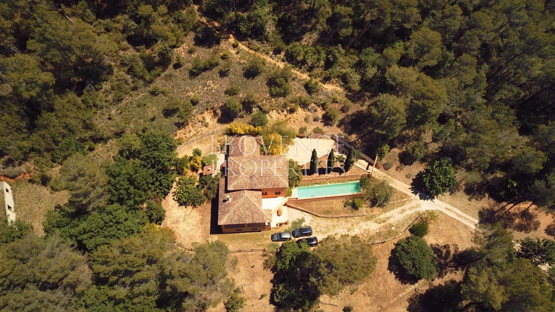 Exceptional Property in Absolute Tranquility in Barjols: 6 Bedrooms, Pool, and Rental Potential