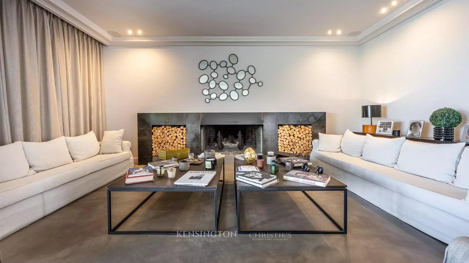4 Bedroom Villa/Townhouse's Image 12