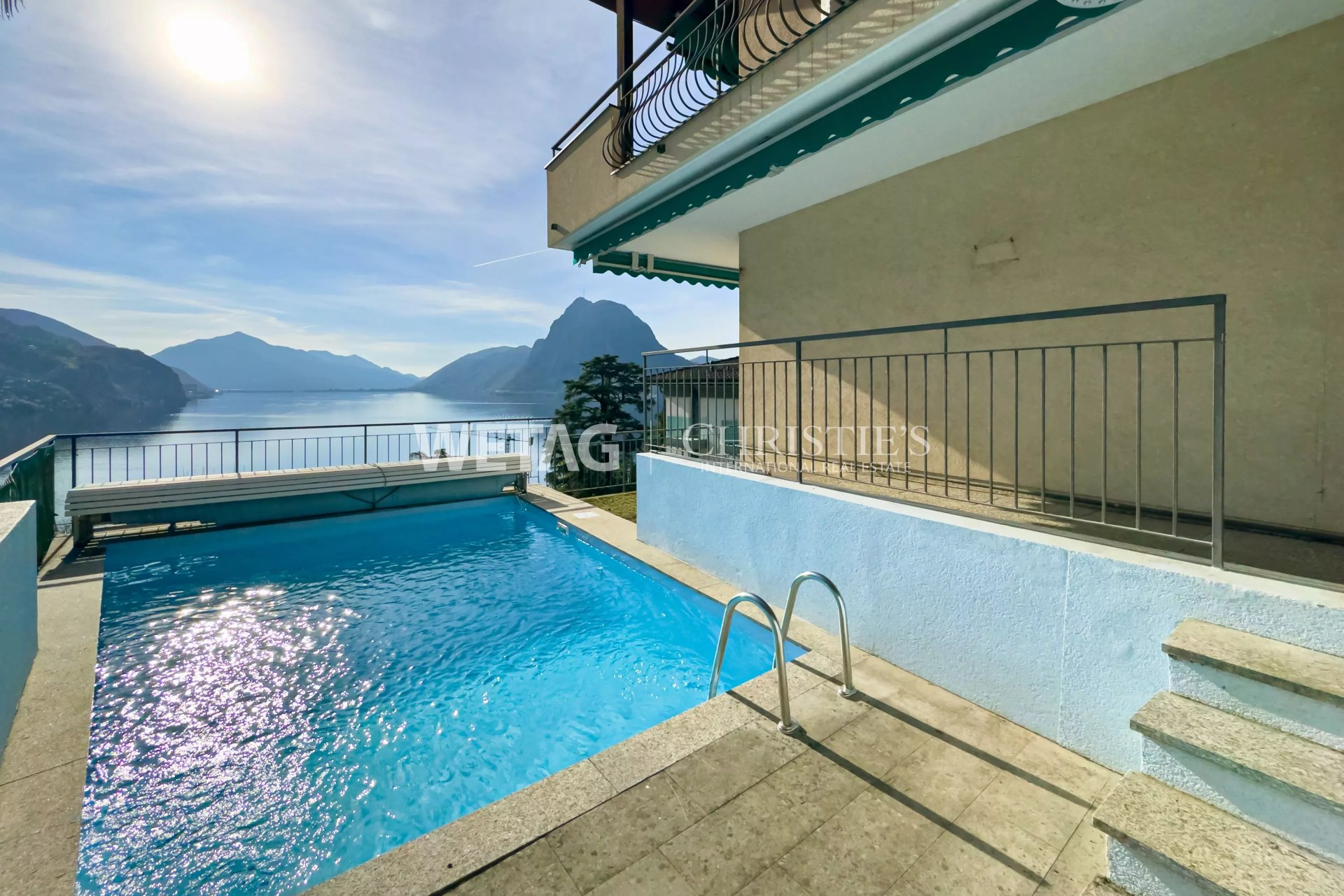5 Bedroom Villa/Townhouse's Image 3