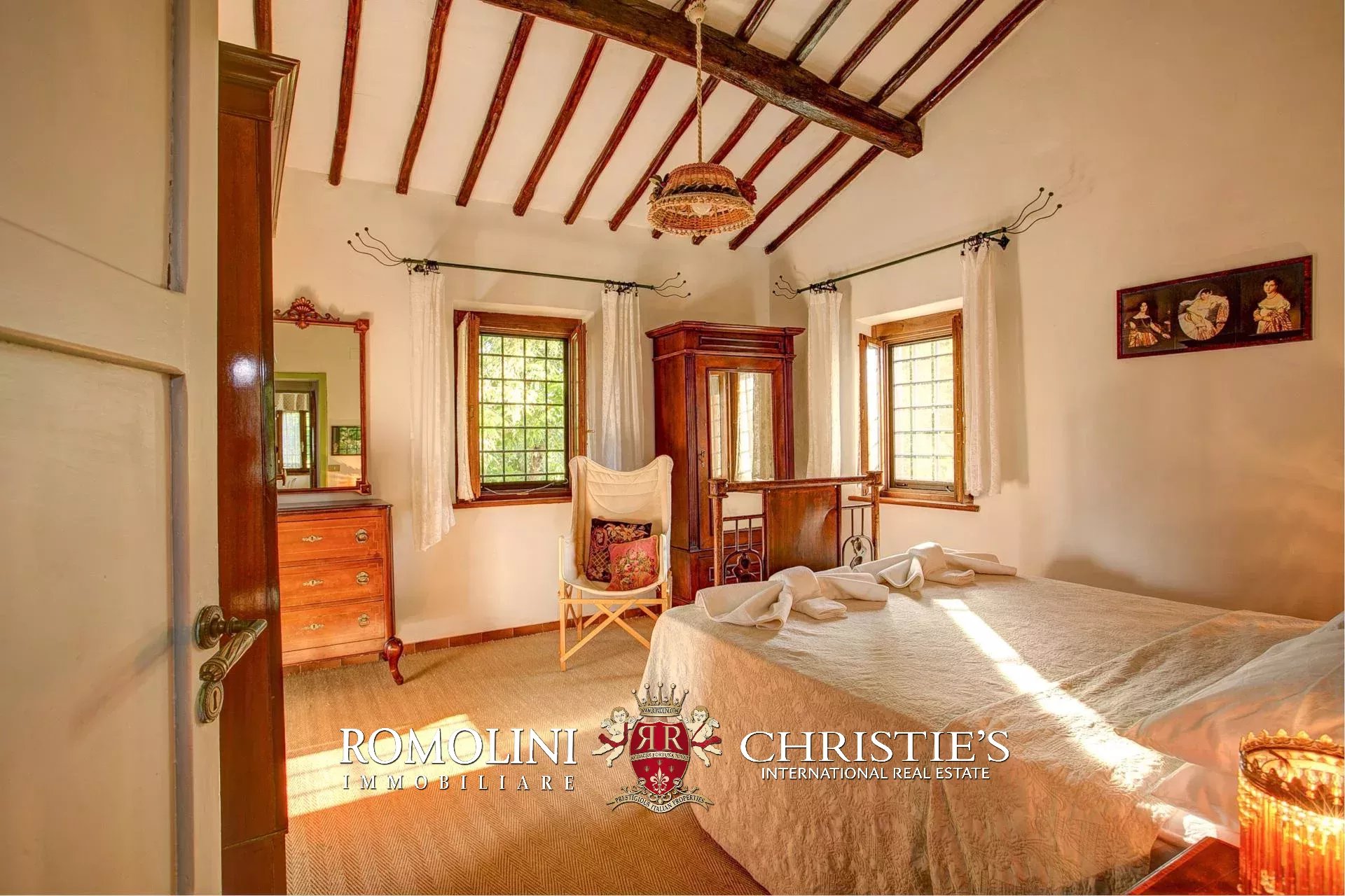5 Bedroom Villa/Townhouse's Image 34