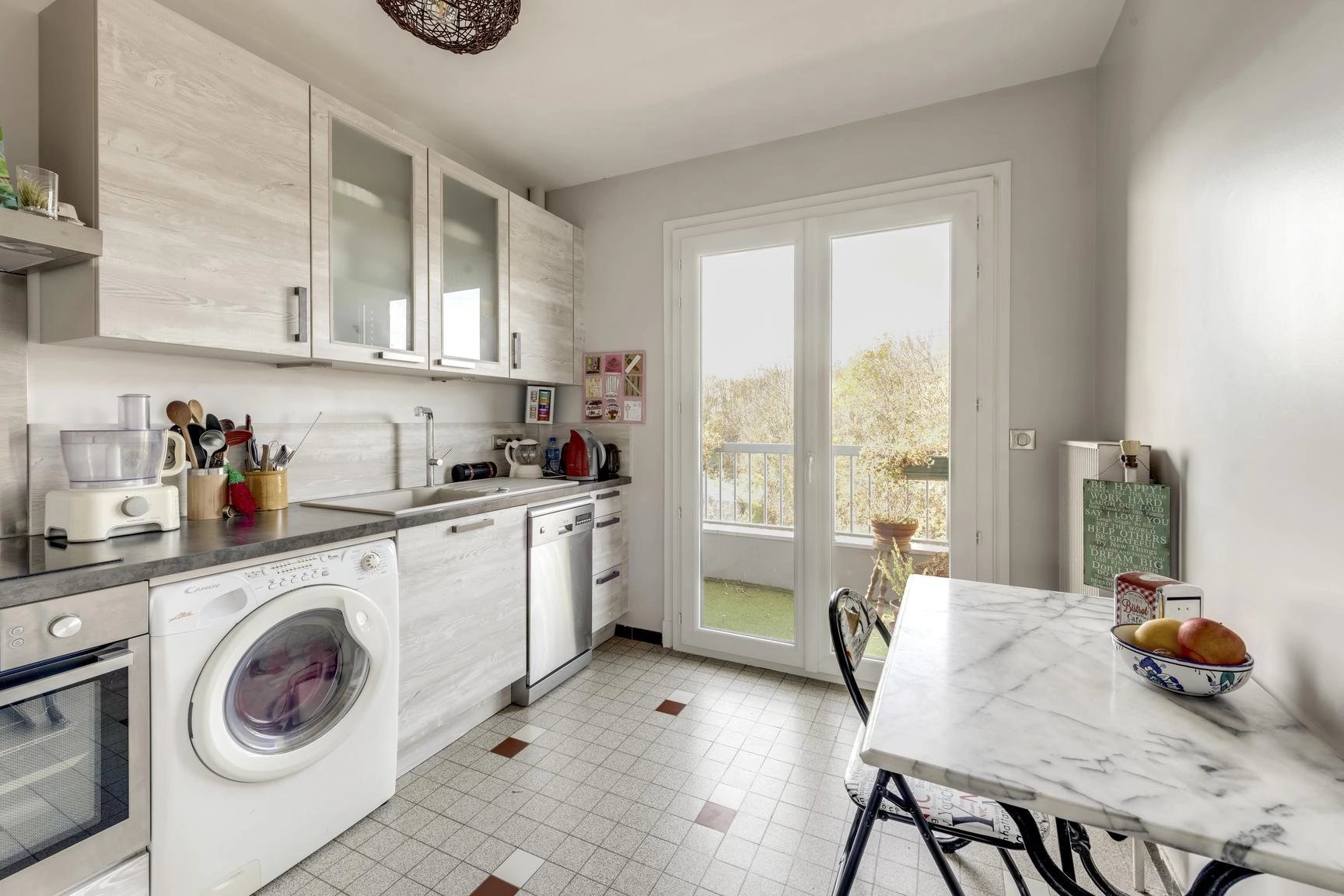 Appartement T3 avec balcon - Les Chères 69380
