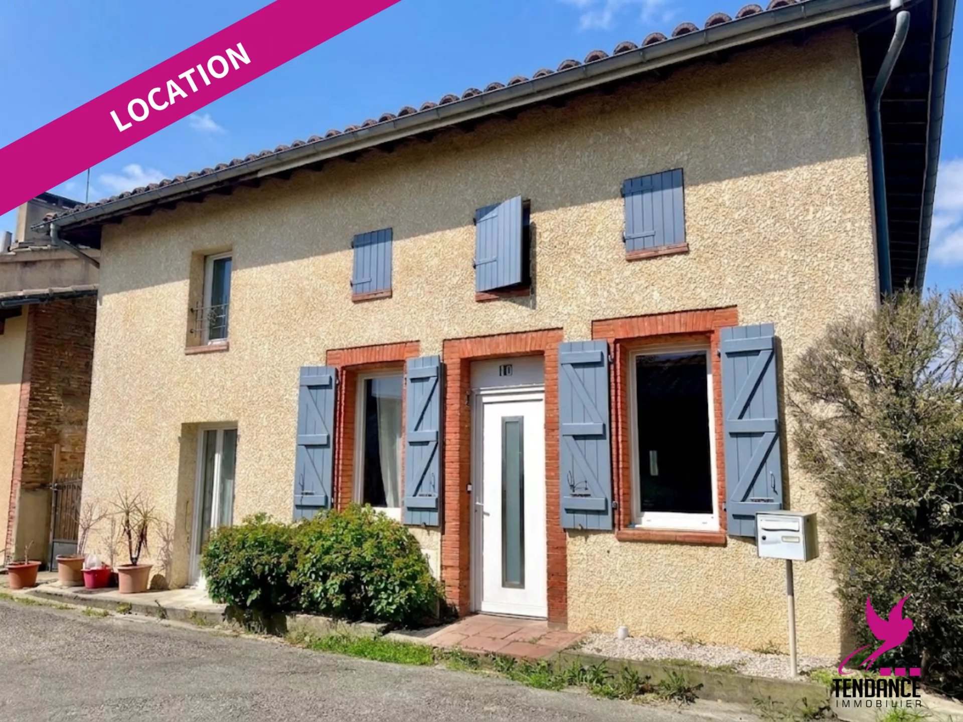 MAISON DE VILLAGE DE 160 M² HABITABLES – CENTRE DE LARRA.