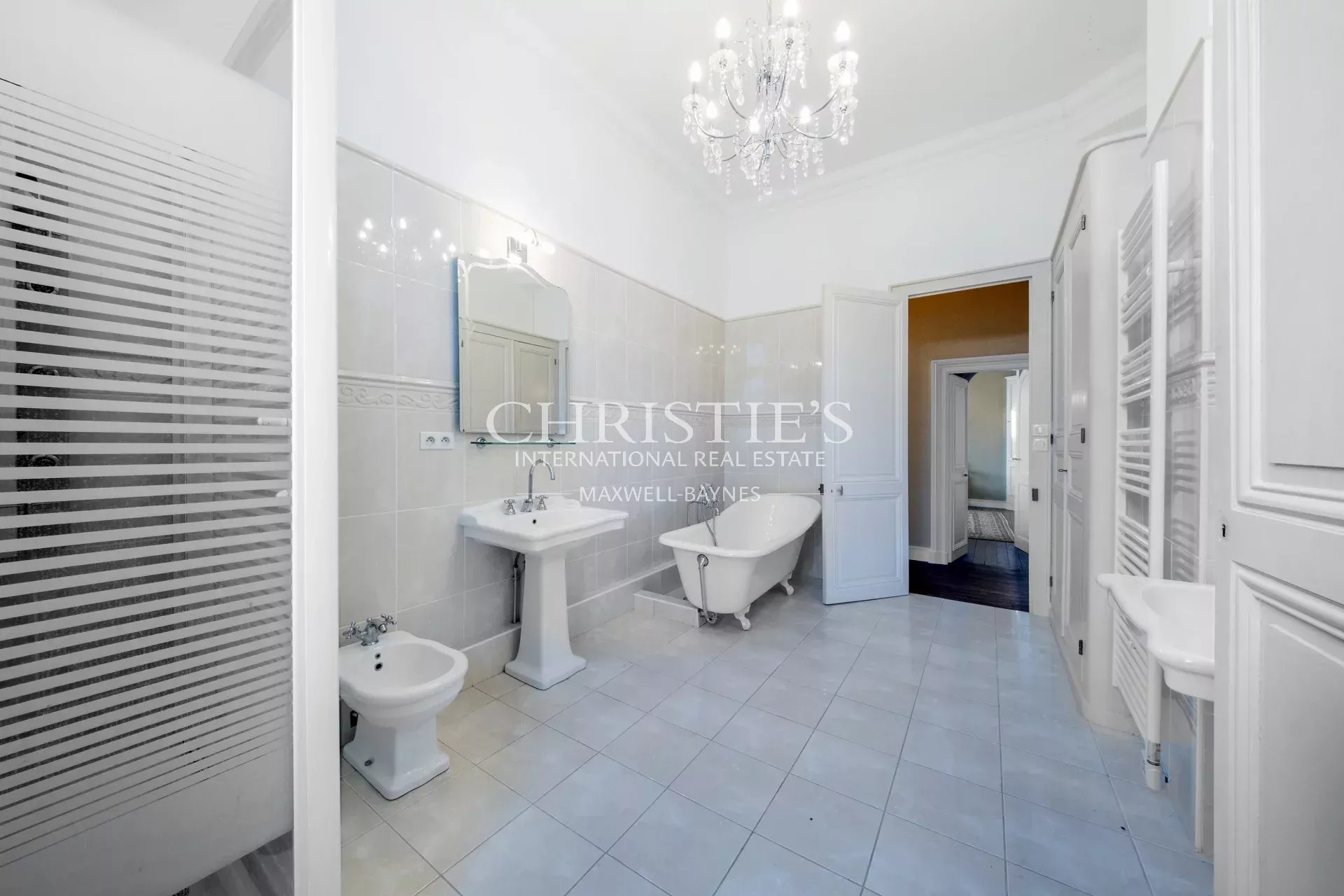 11 Bedroom Chateau's Image 19