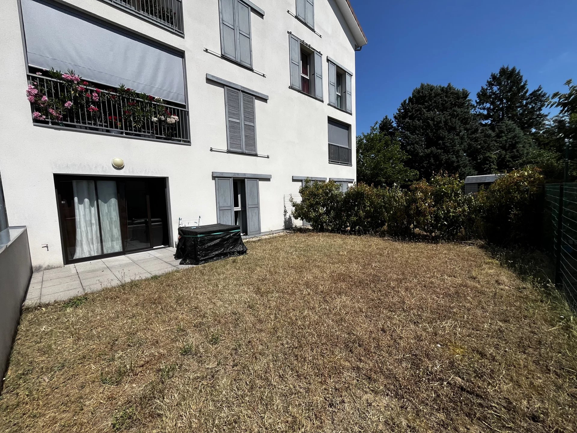 Appartement T2 49 m² + Jardin  59m²