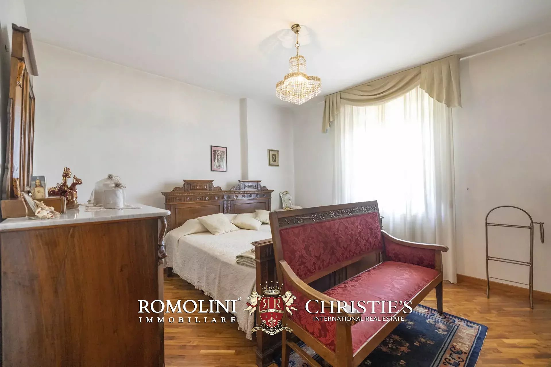5 Bedroom Villa/Townhouse's Image 48
