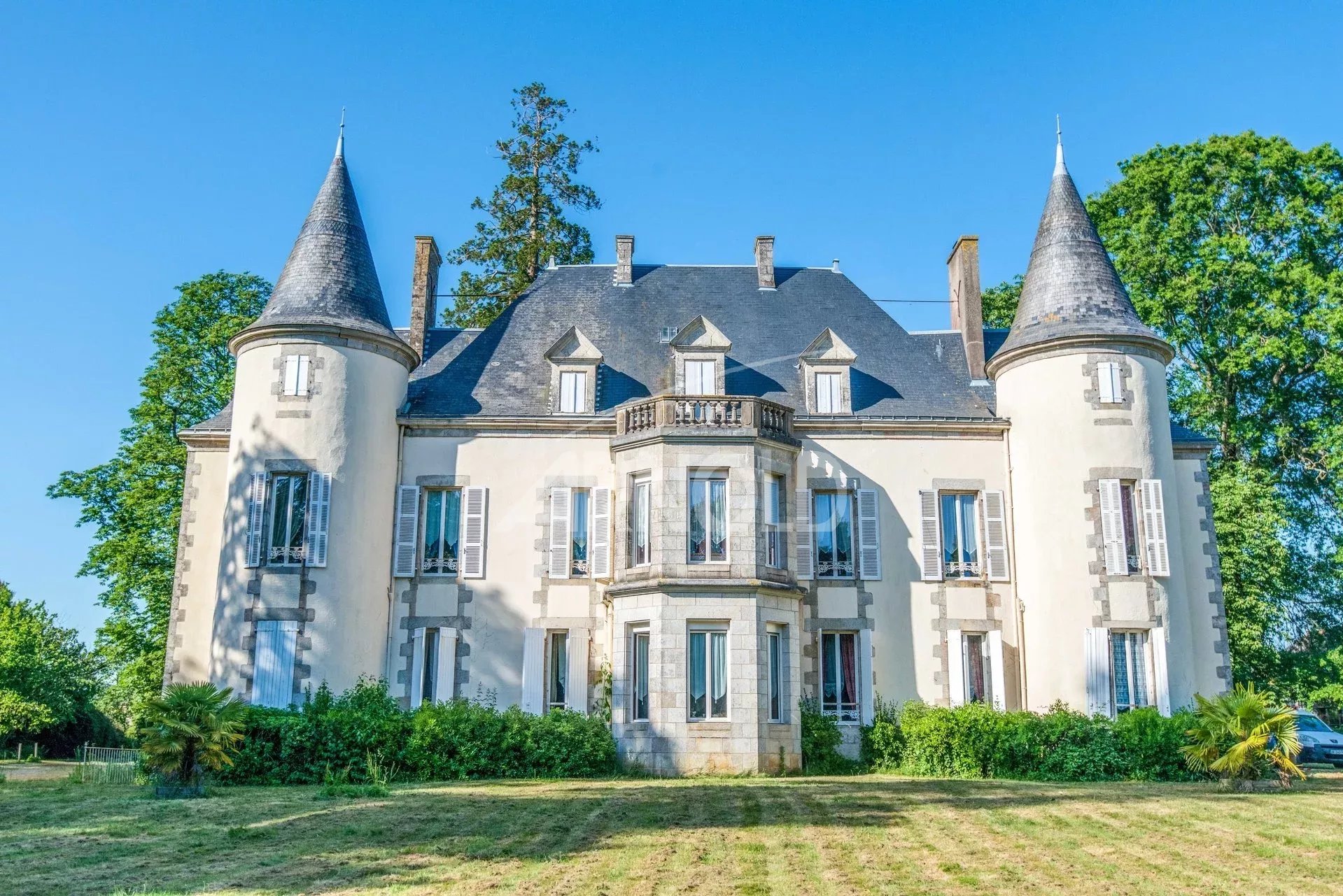 Vente Château La Roche-sur-Yon