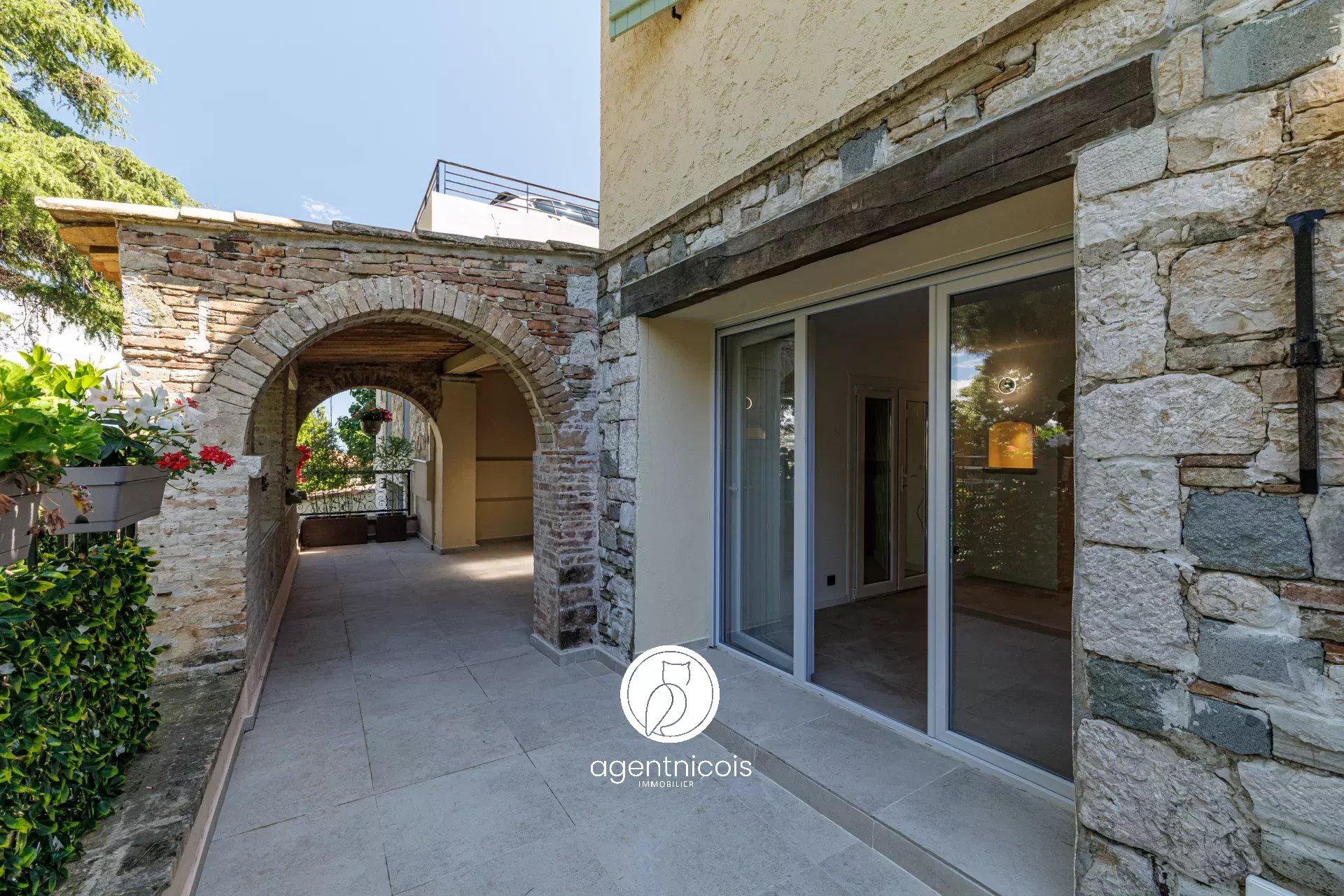 Agence immobilière de 