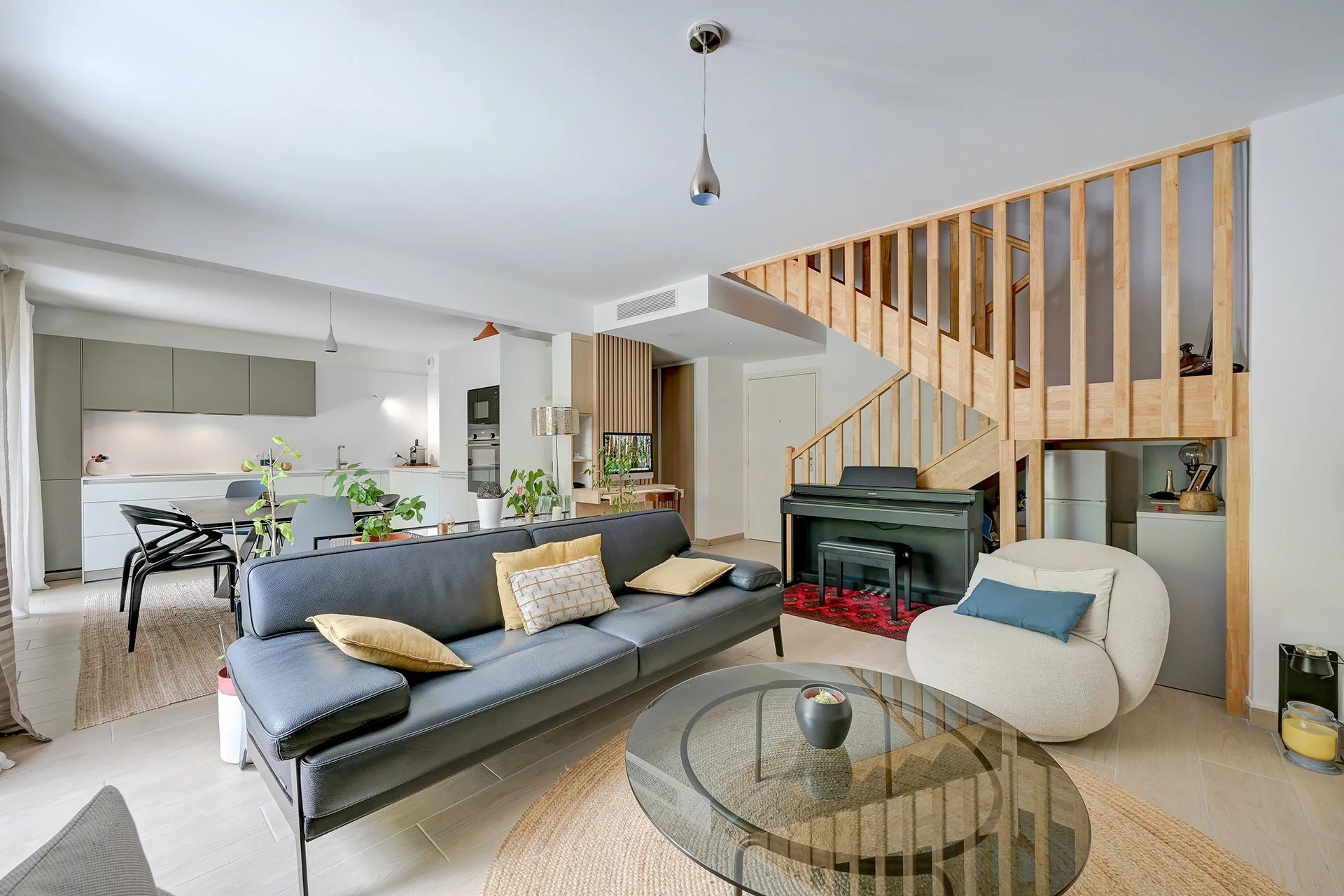 Recent residence - 2-bedroom duplex apartment