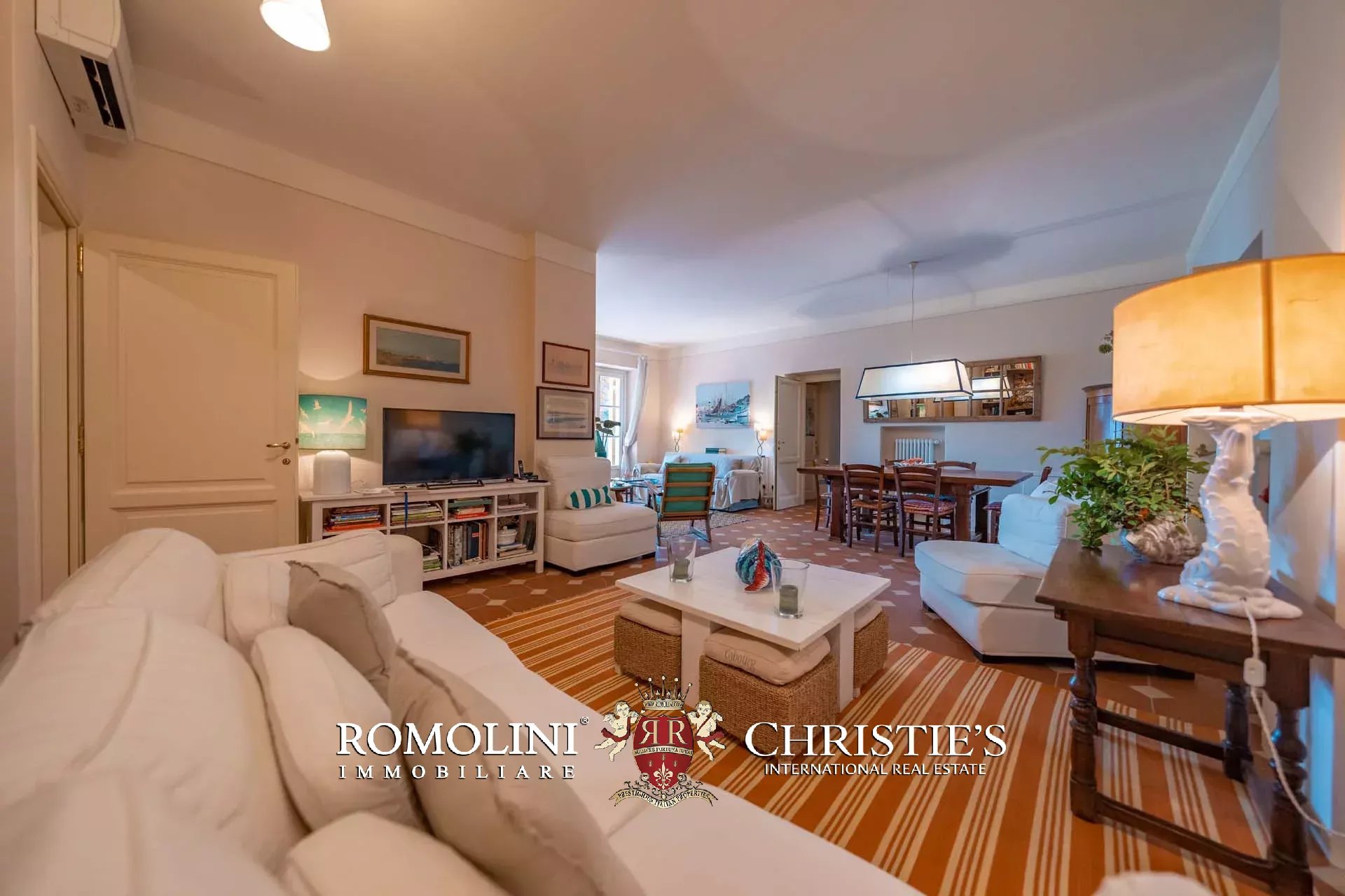 11 Bedroom Villa/Townhouse's Image 55