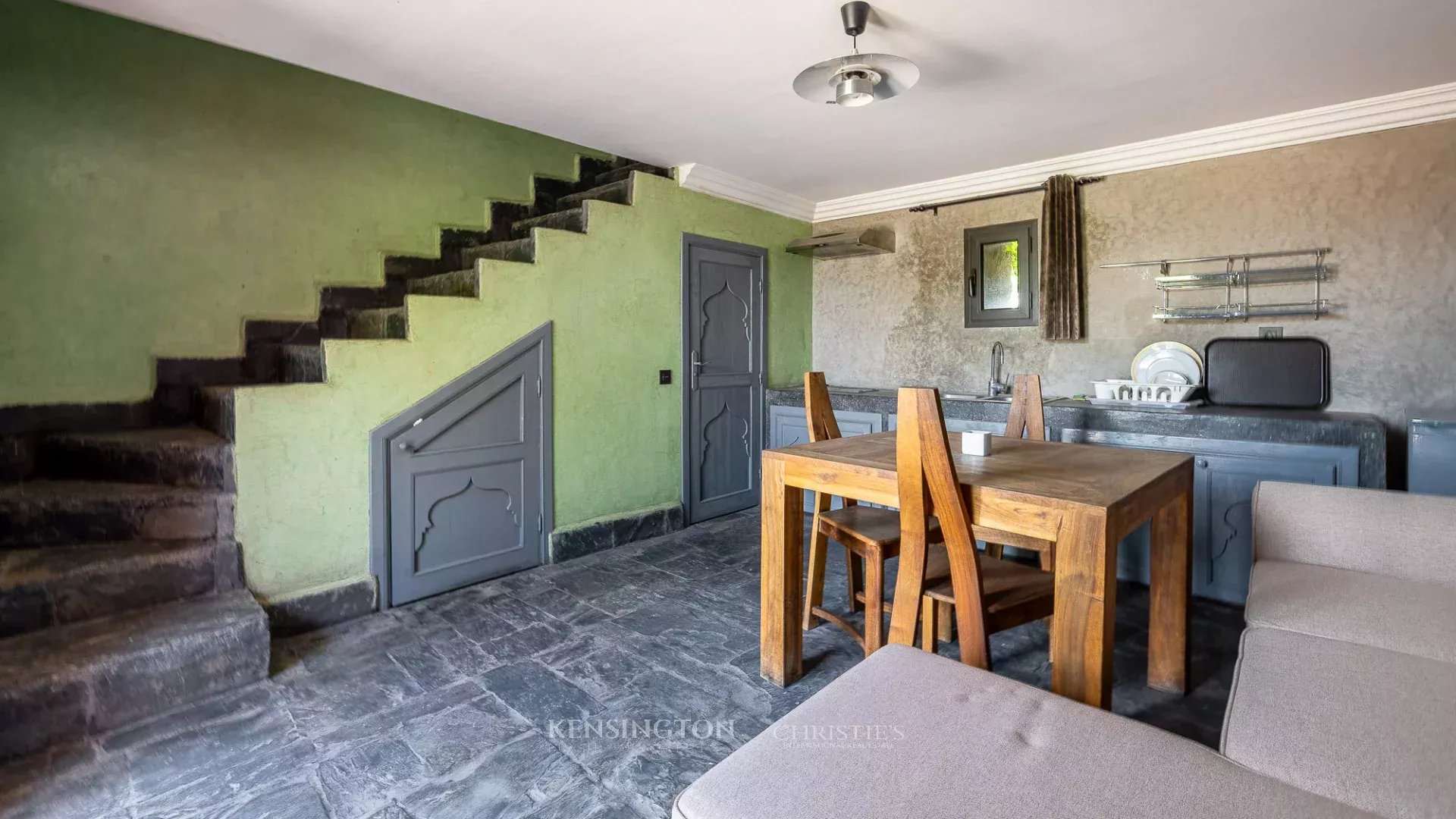 9 Bedroom Villa/Townhouse's Image 64