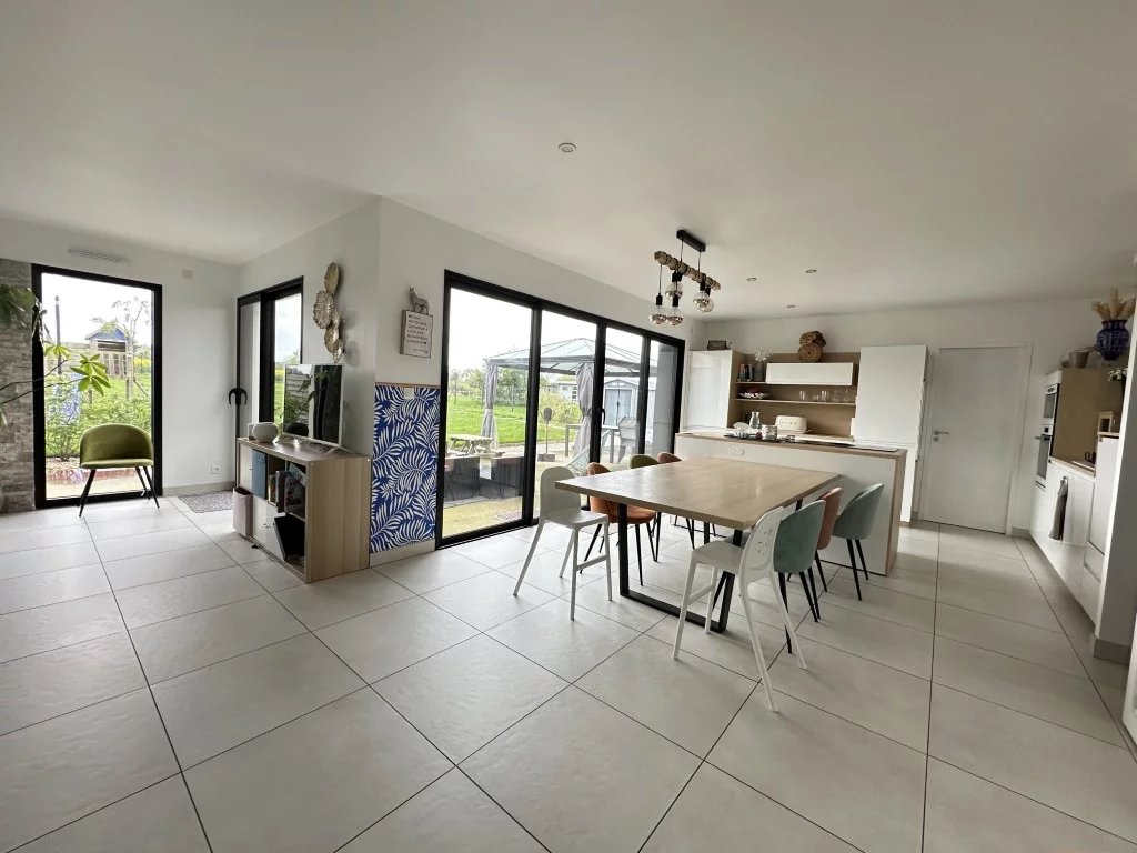 MAISON DE PLAIN-PIED CONTEMPORAINE AUX PORTES DE DINAN