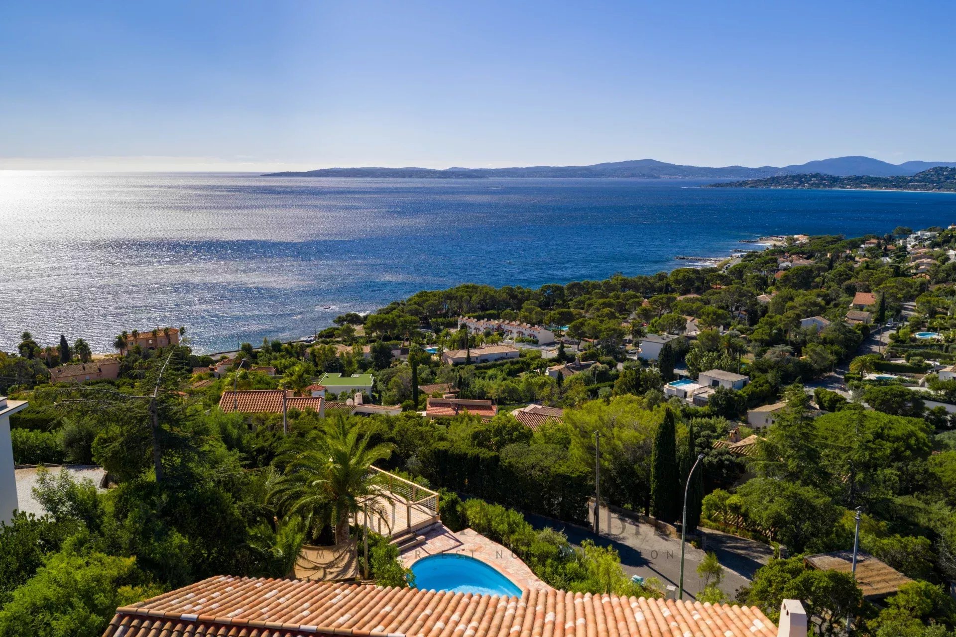 Agence immobilière de 