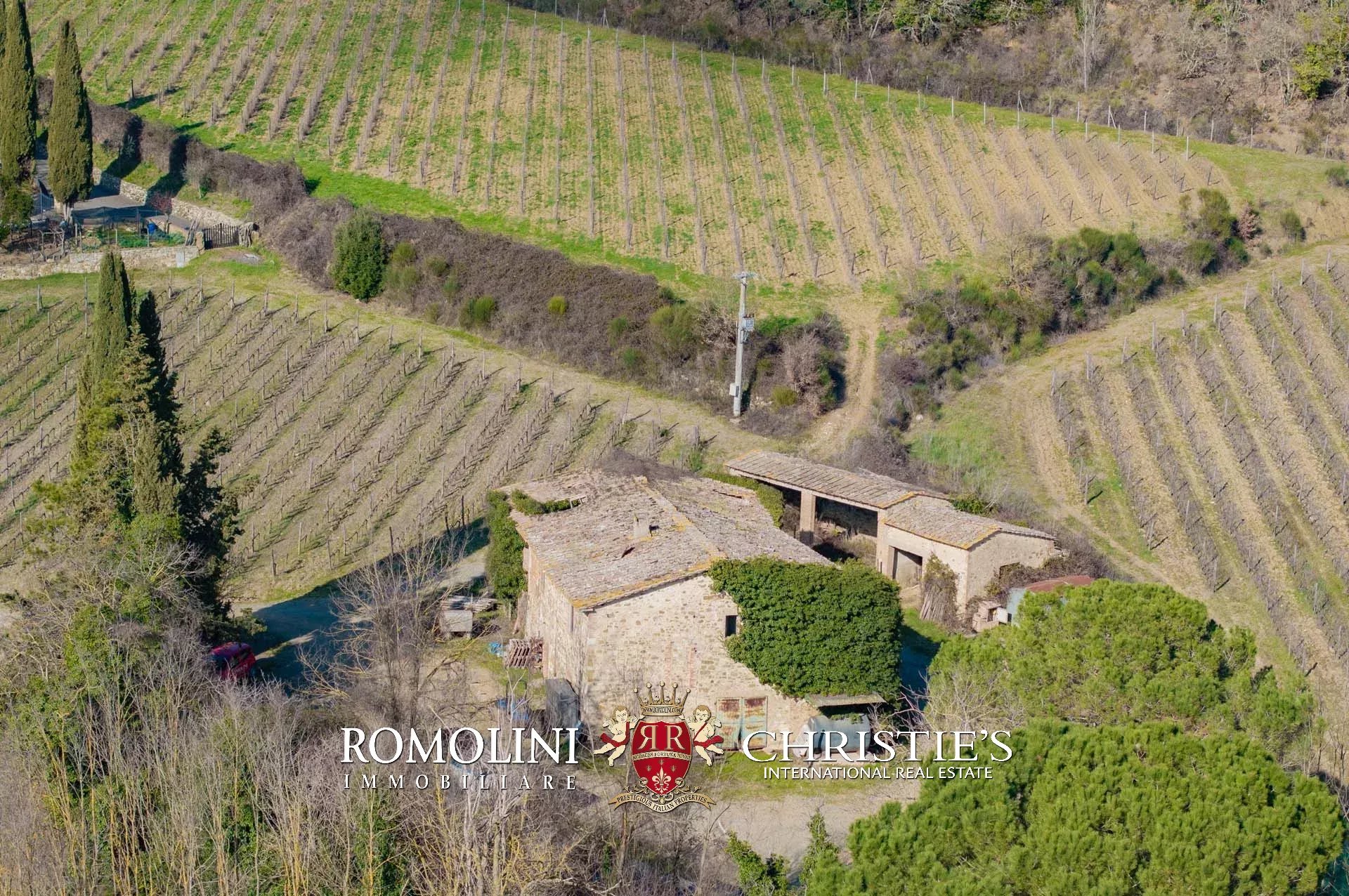 33 Bedroom Vineyard's Image 81