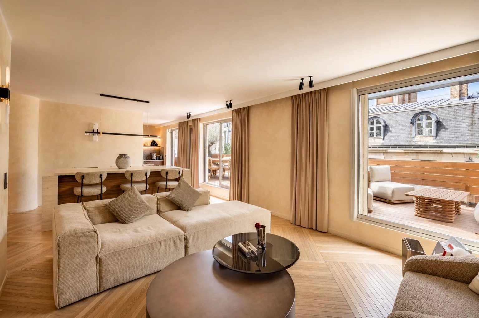 Appartement d’exception – Dernier étage avec terrasse 34m2– Pari - Image 1
