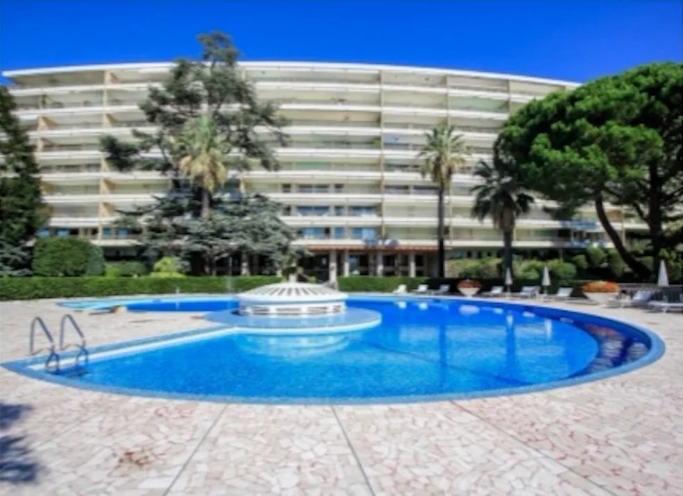 CANNES CALIFORNIE - RESIDENCE SEMIRAMIS - LUXUEUX 4 PIECES