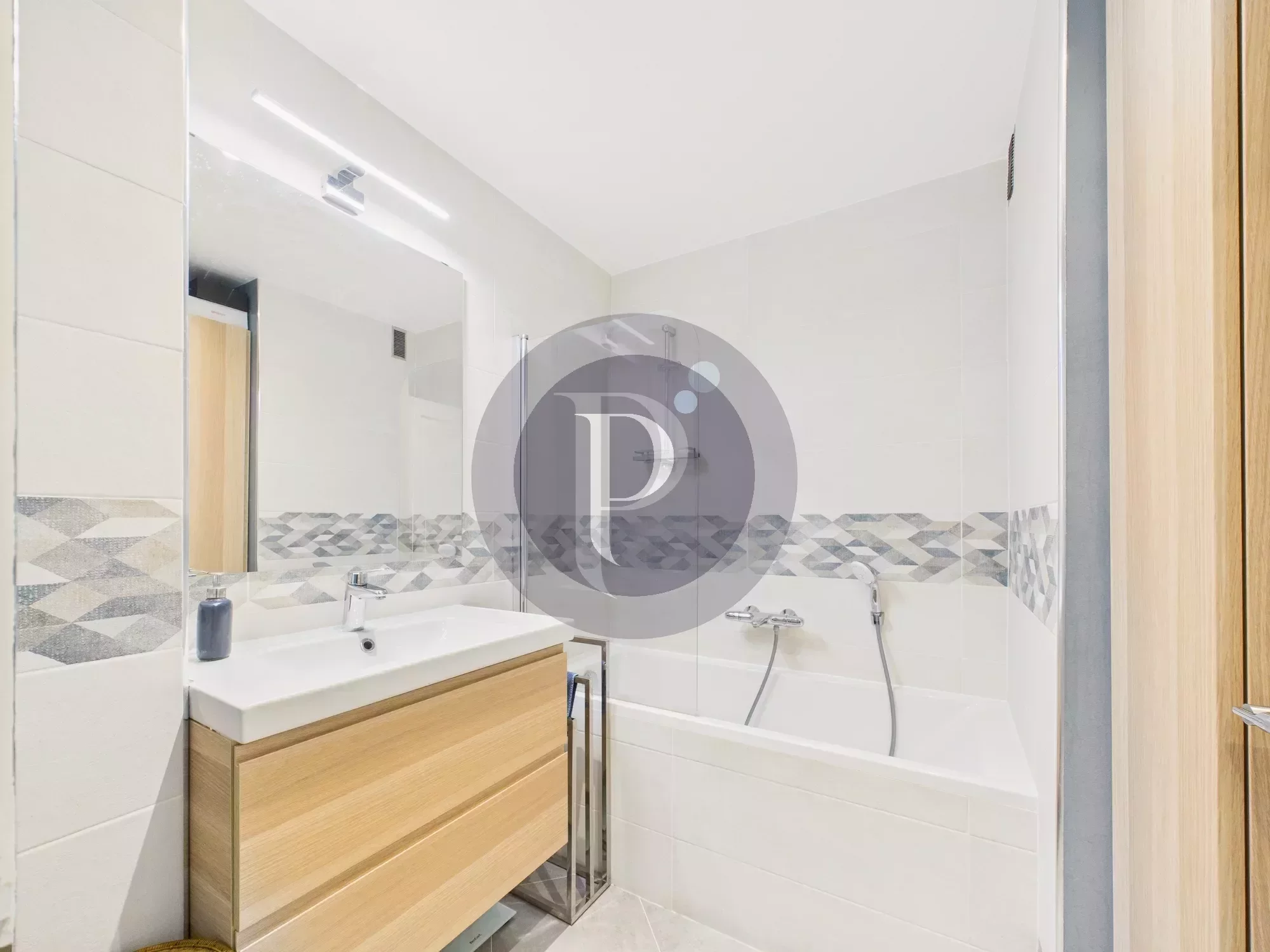 vente-appartement-5-pieces-le-plessis-robinson-86109518