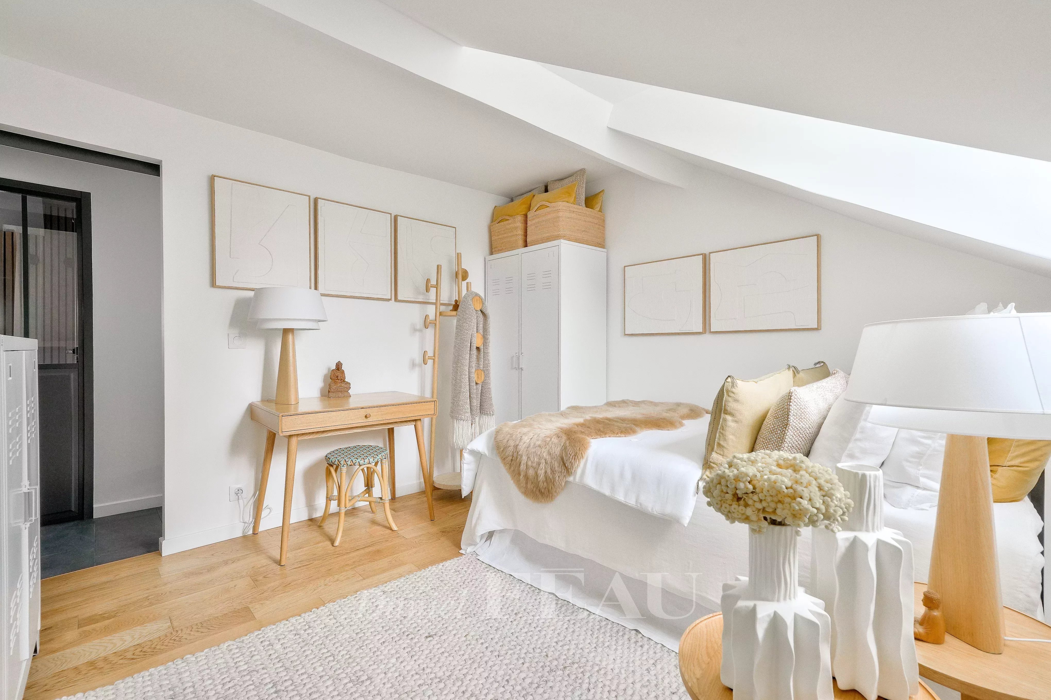 Sale Apartment Garches