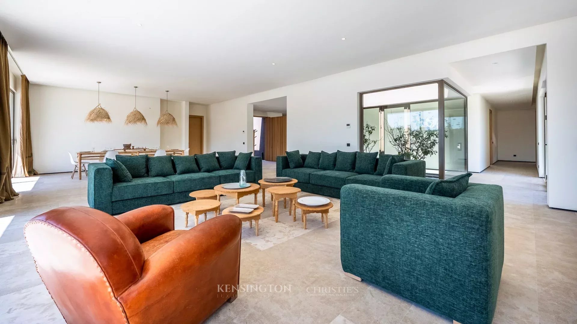 4 Bedroom Villa/Townhouse's Image 10