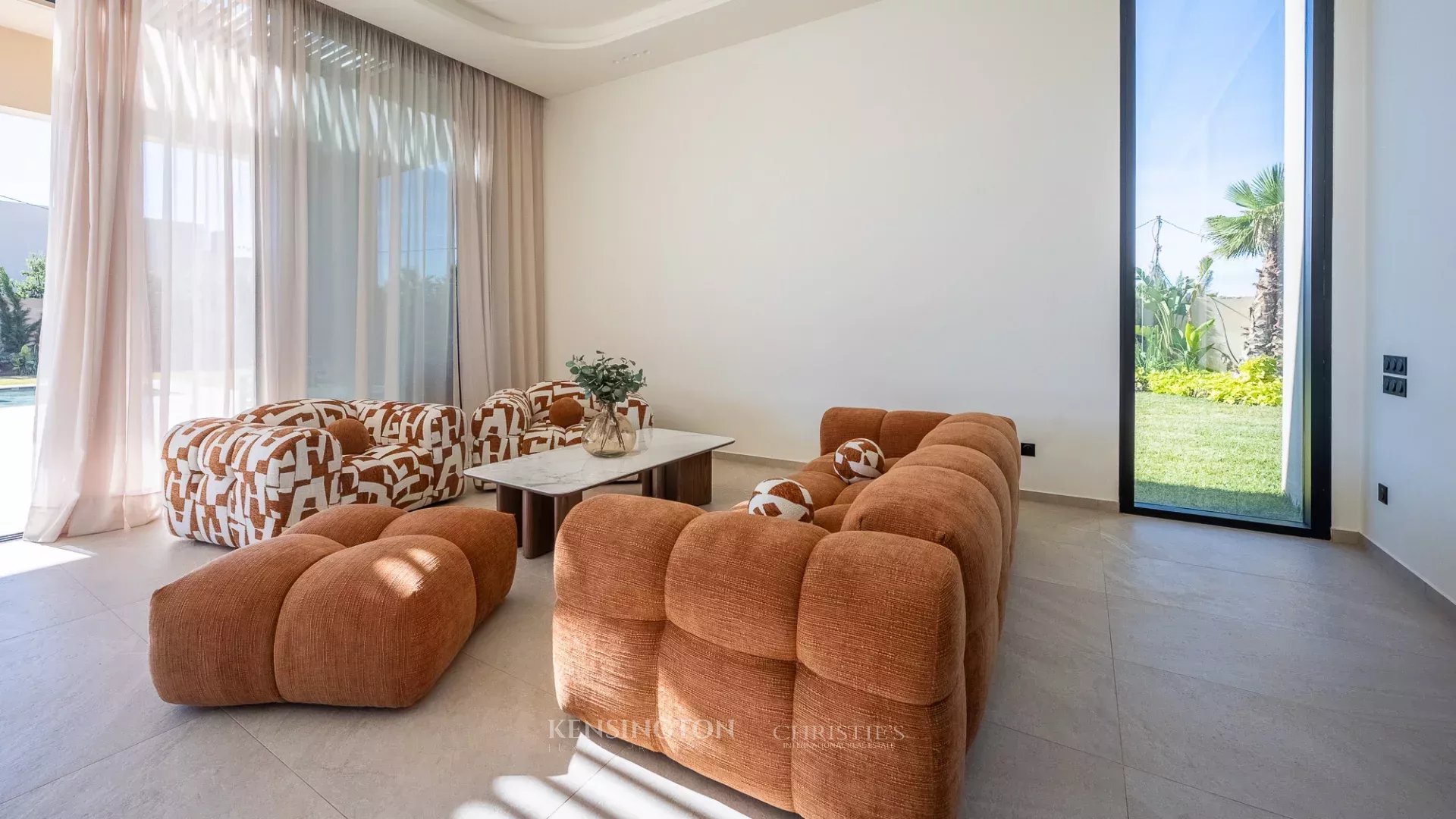 4 Bedroom Villa/Townhouse's Image 5
