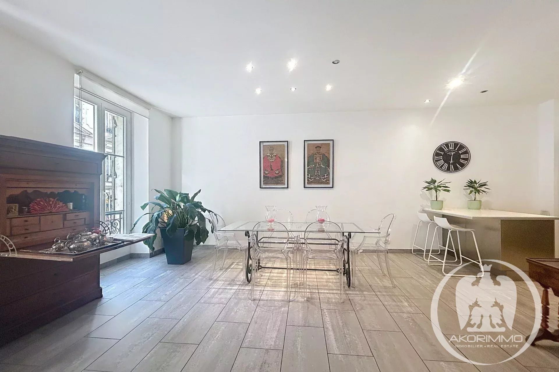 Apartment  - 3 rooms  - 97.33 m2 -