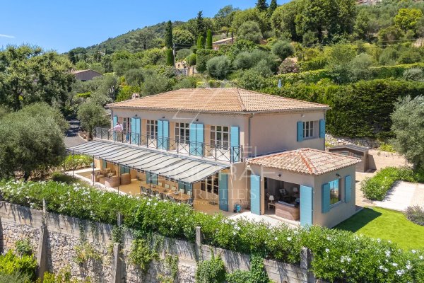 Family Villa with Panoramic Views in a Residential Estate — photo 1