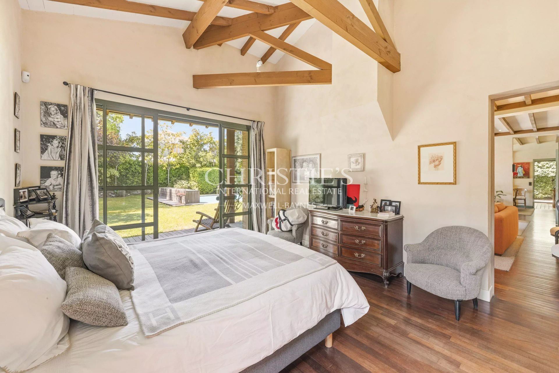 5 Bedroom Villa/Townhouse's Image 11