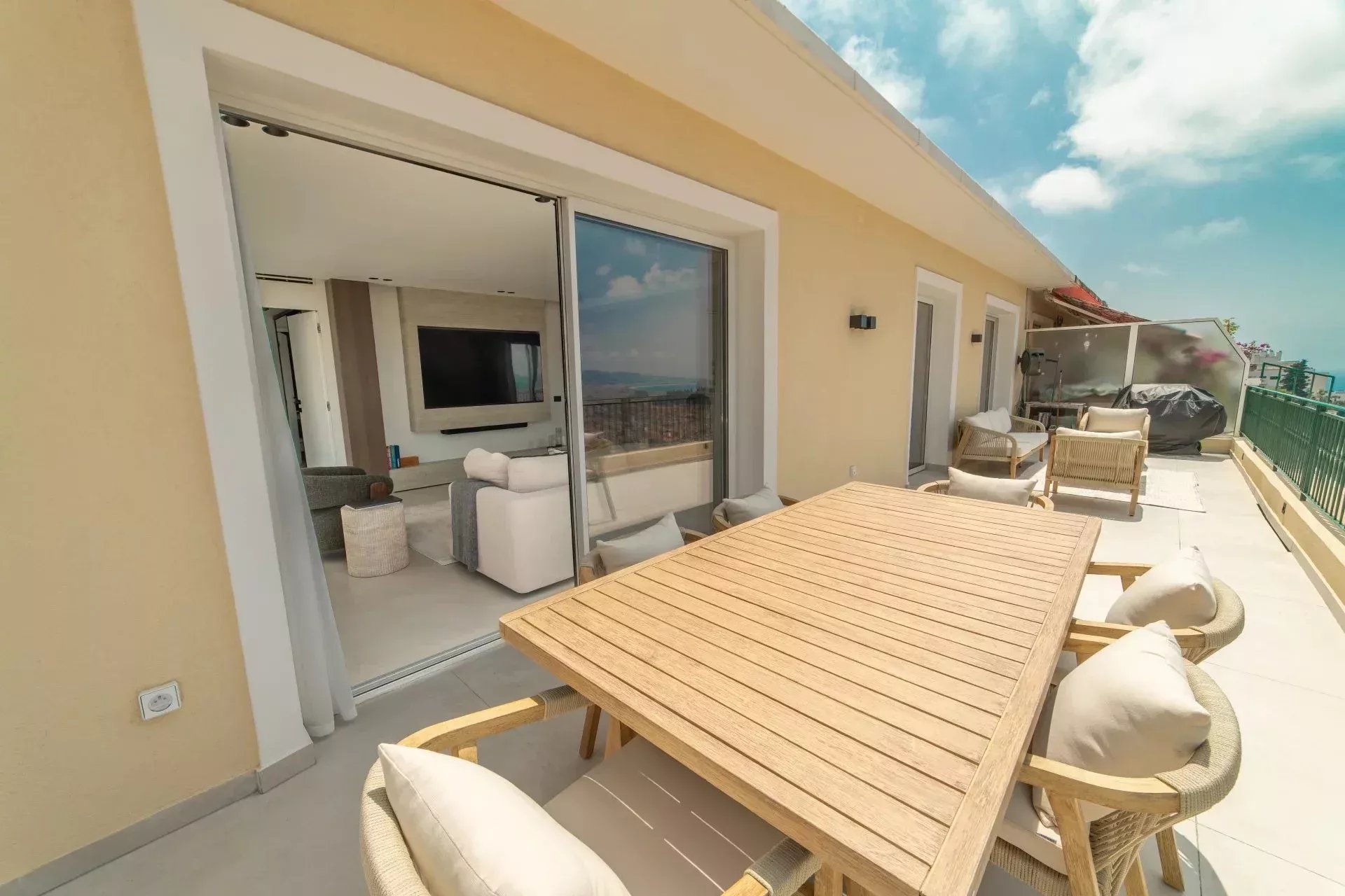 vente 4 pièces dernier étage Mont boron Nice