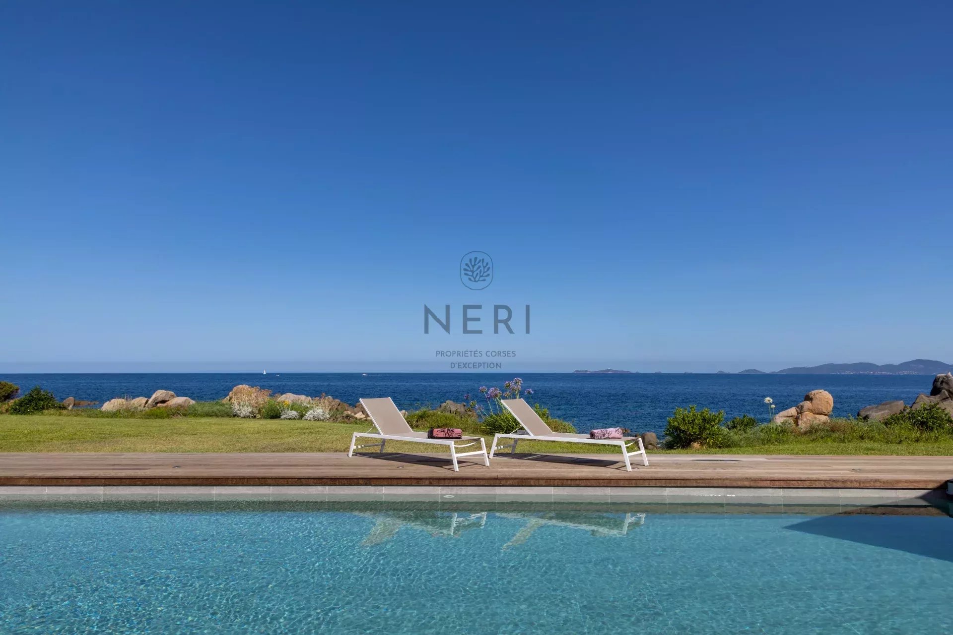 Villa CALYPSO-6 chambres, piscine, vue mer panoramique