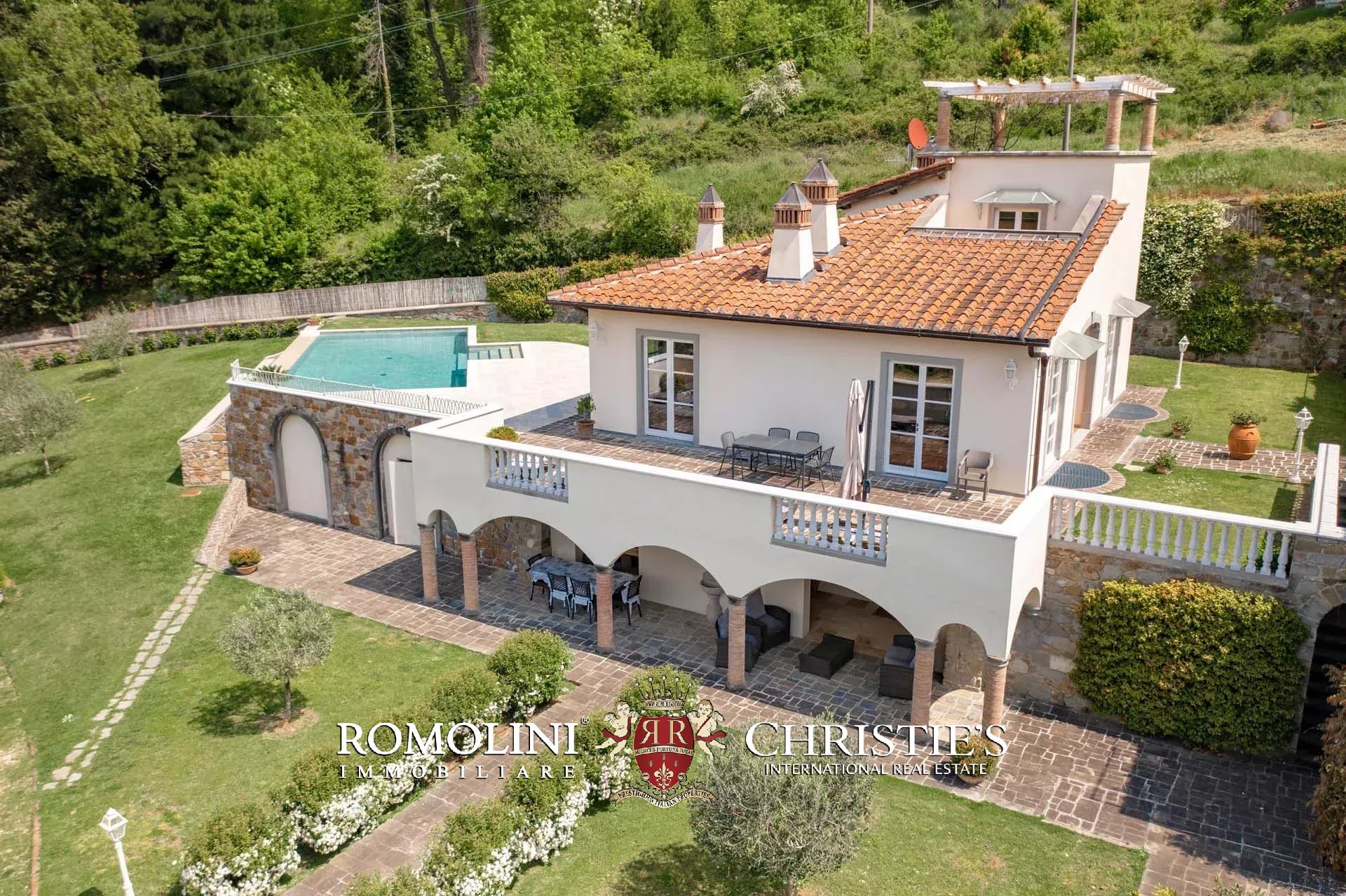 10 Bedroom Villa/Townhouse's Image 140