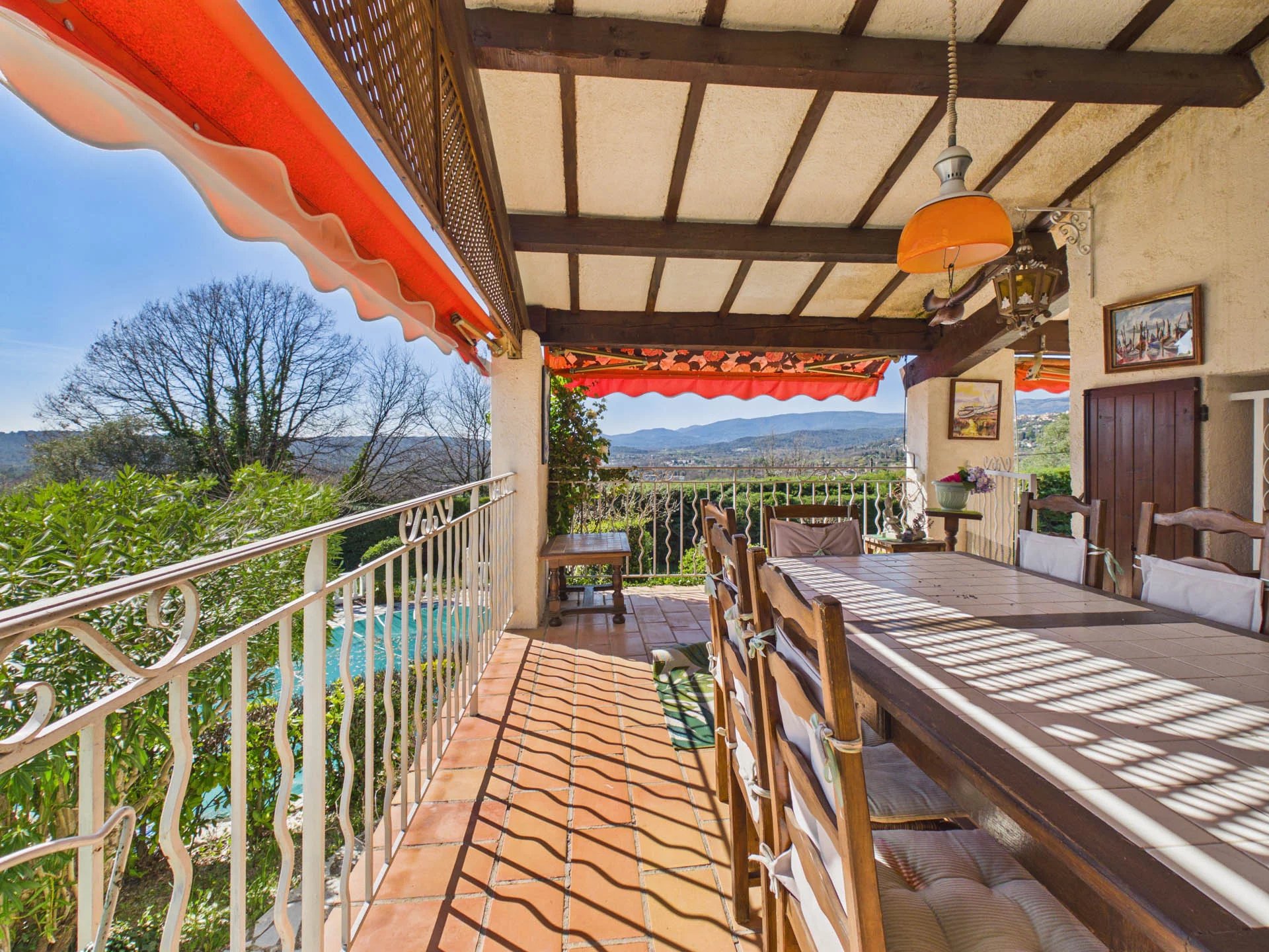 Villa to renovate with pool and view  - Montauroux