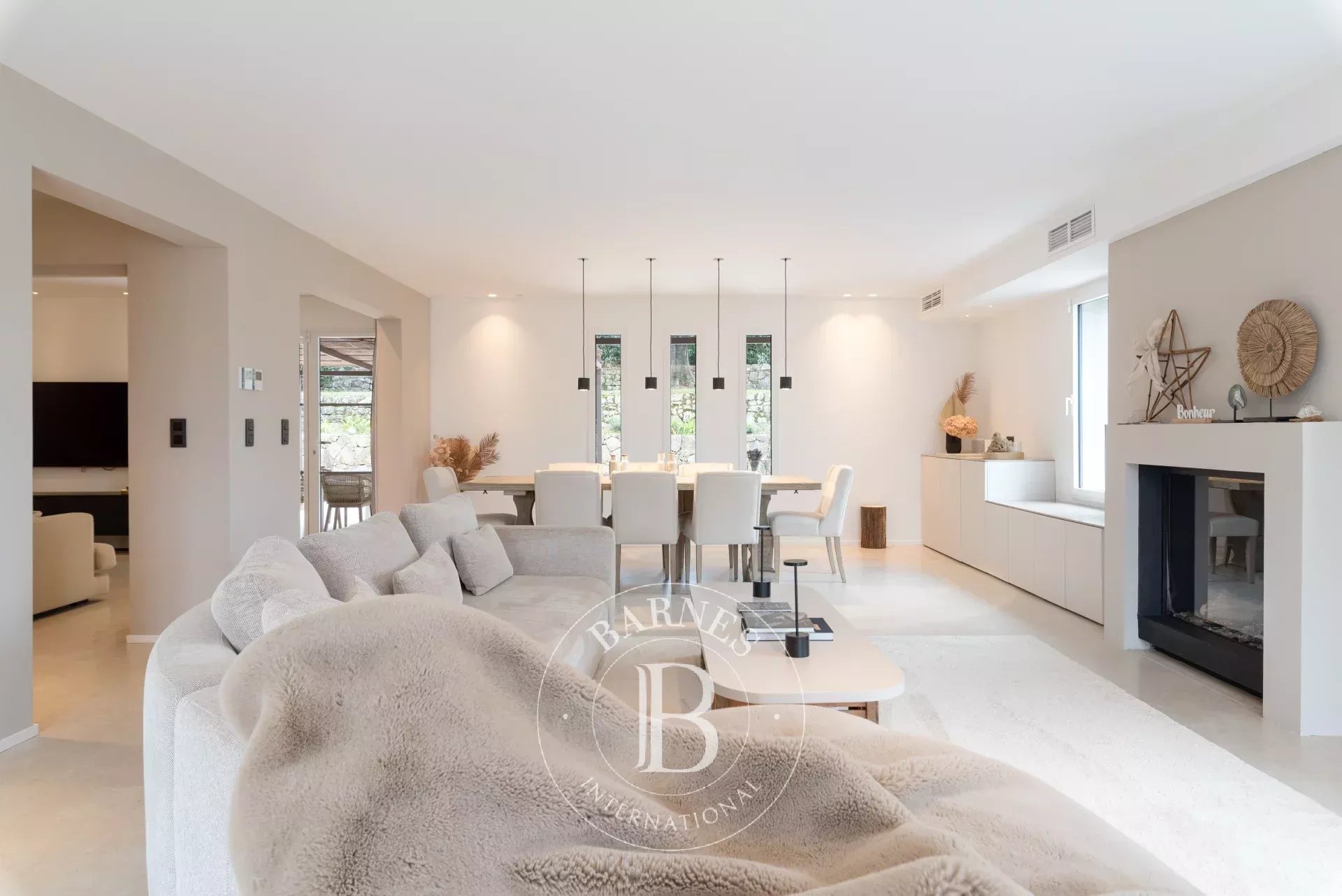 Le Rouret - Magnificent renovated family property in a quiet location - Panoramic hills view - picture 8