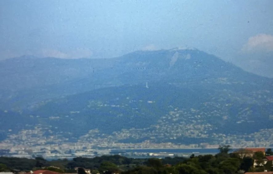 SUPER CANNES: TERRAIN APERCU MER - Photo 2