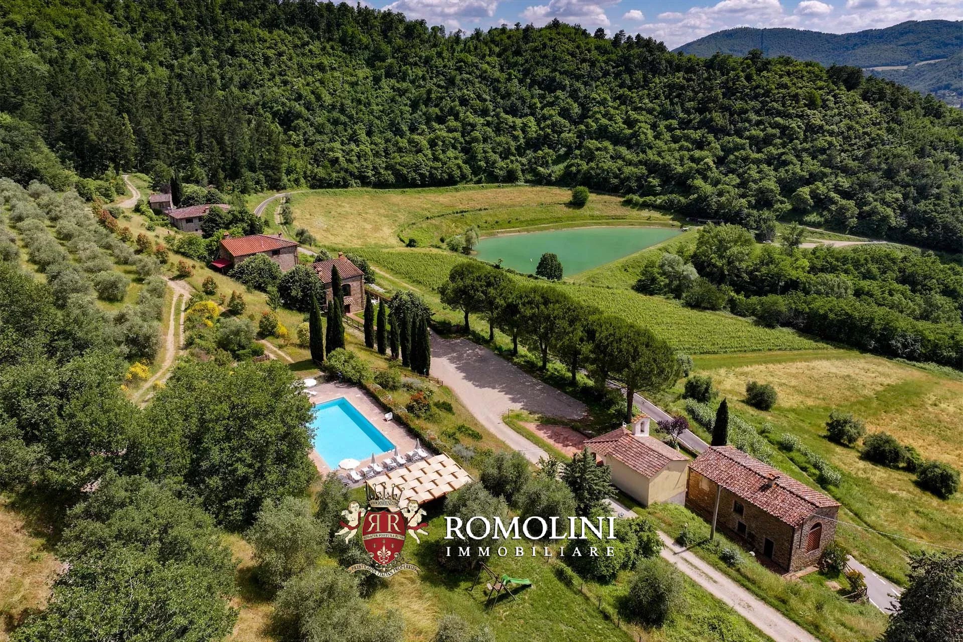 34 Bedroom Vineyard's Image 15