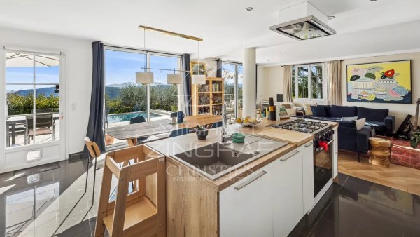 Lovely house in an elevated position with panoramic views — photo 2
