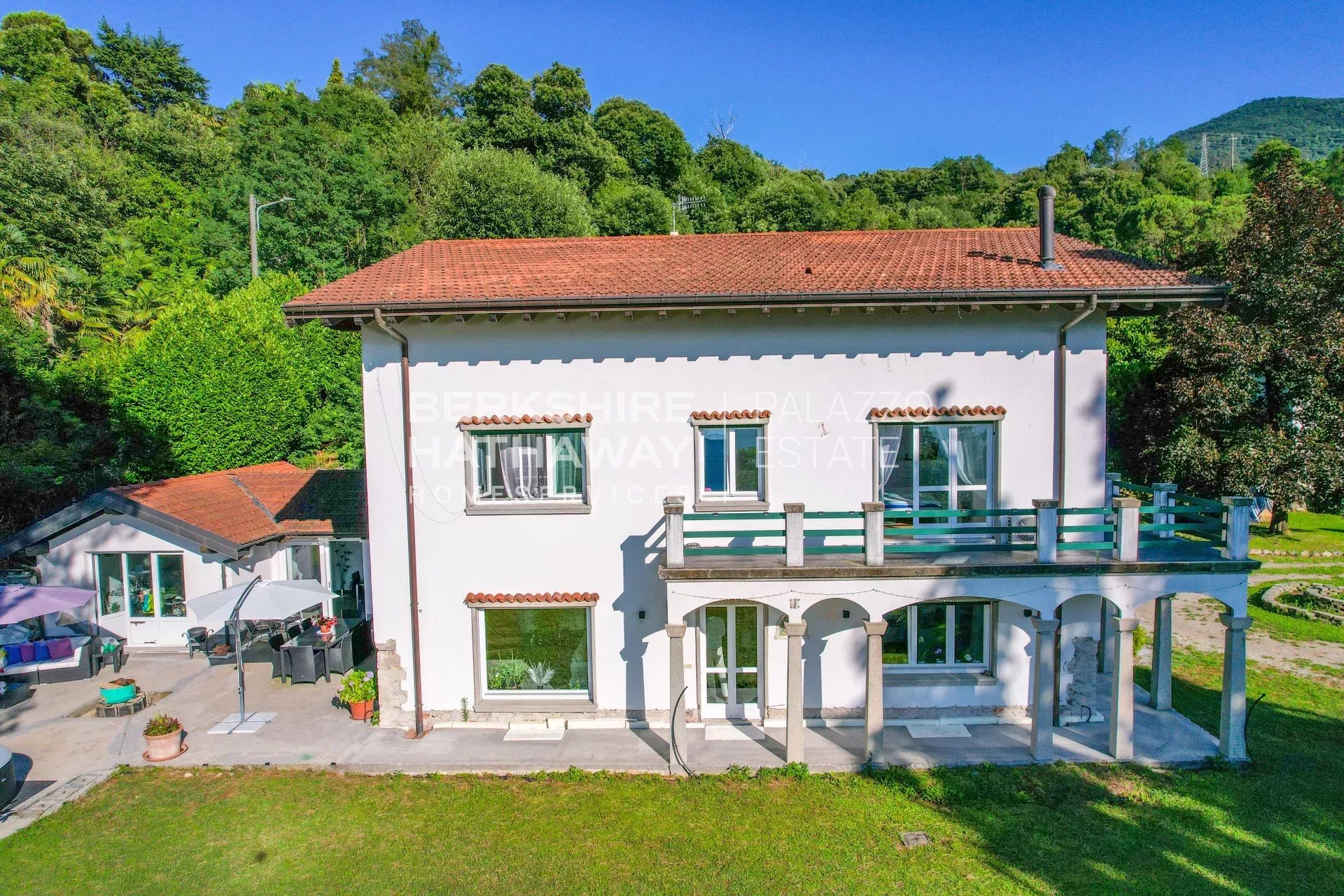 Villa in Villaggio Belmonte - Image 5