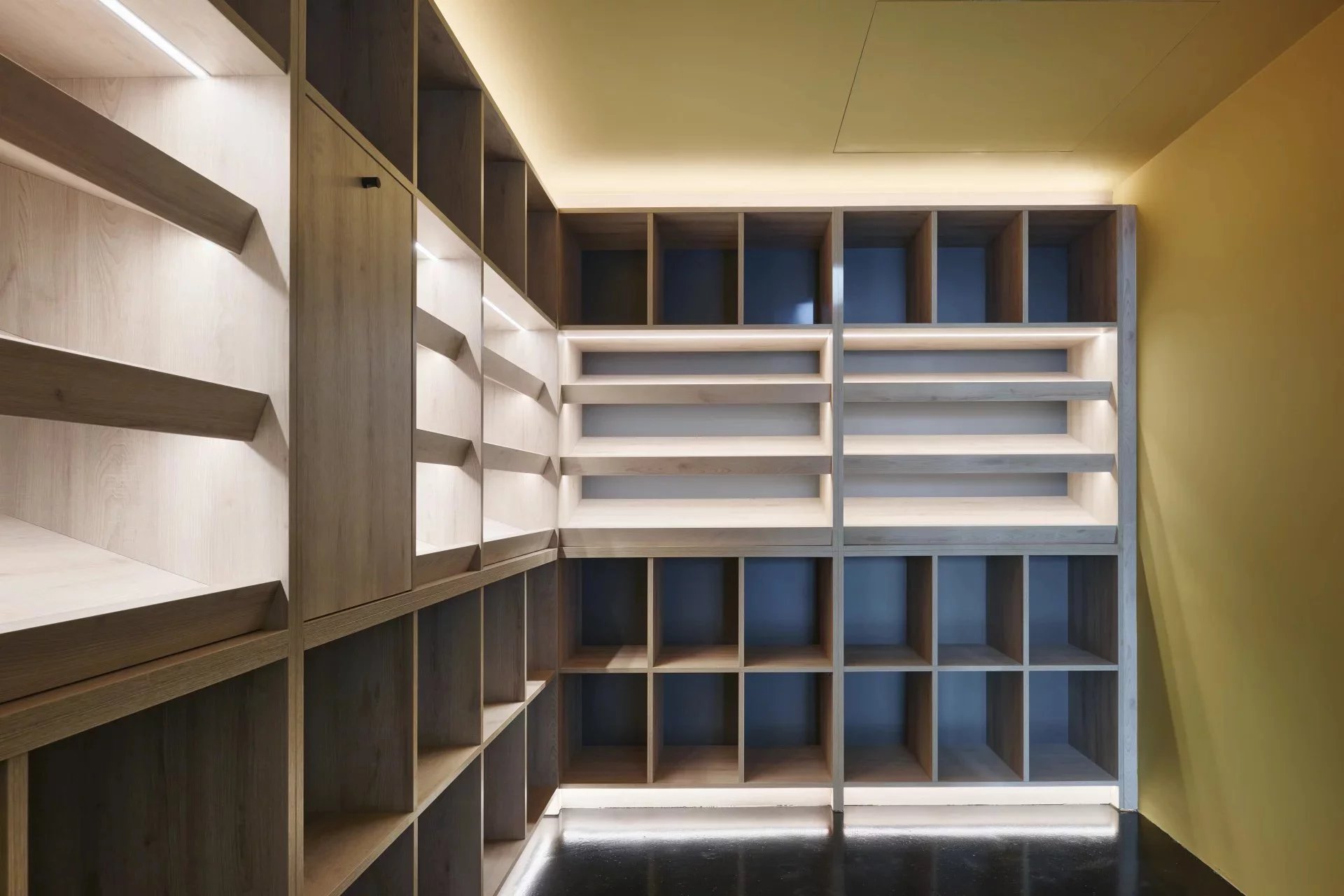 LUXUEUSE VILLA CONTEMPORAINE NEUVE - CAP D'ANTIBES